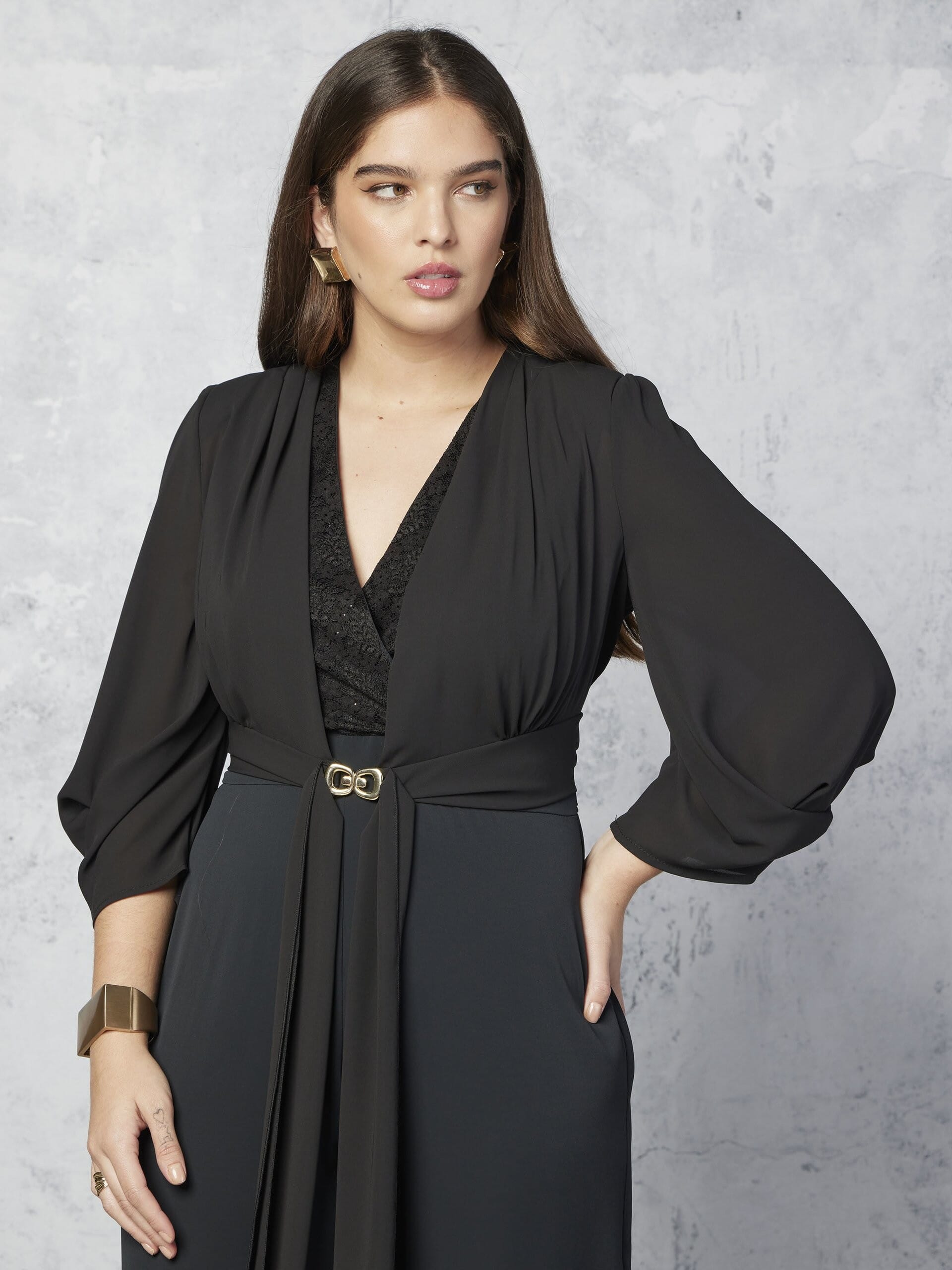 Double Georgette Curvy Crop Top With Rinascimento Curvy Sash