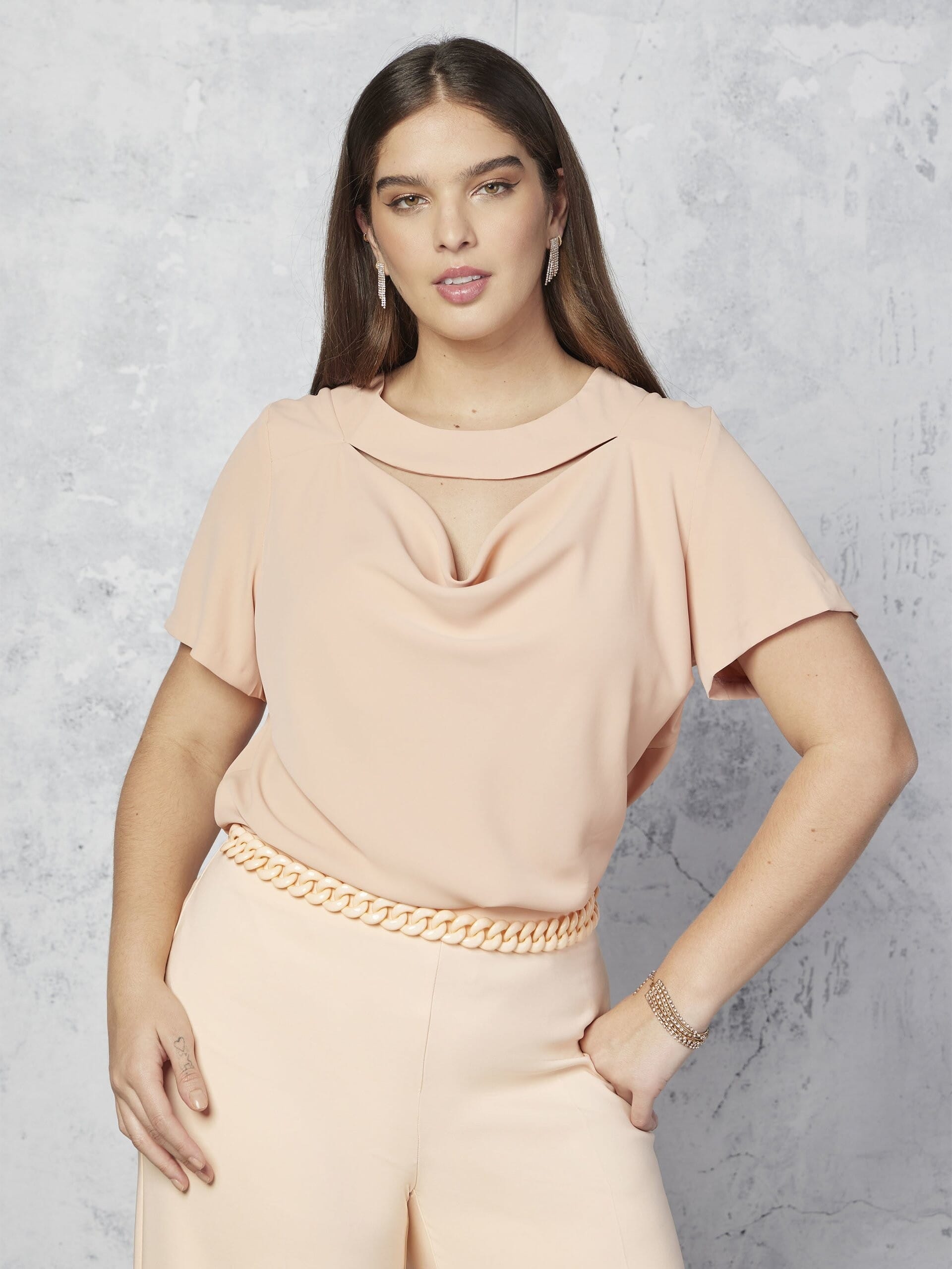 Curvy - Chemisier fluide en satin opaque avec découpe Rinascimento Curvy