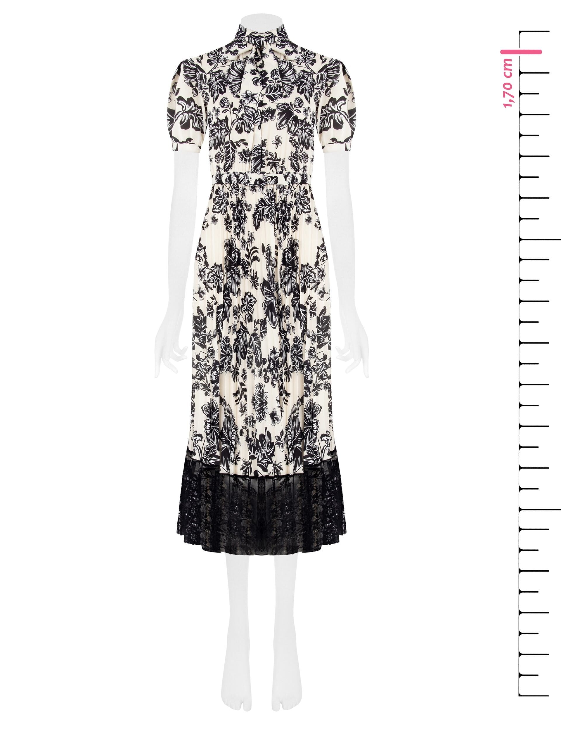 Abito Lungo Chemisier Plissé Con Pizzo E Cravattino Rinascimento