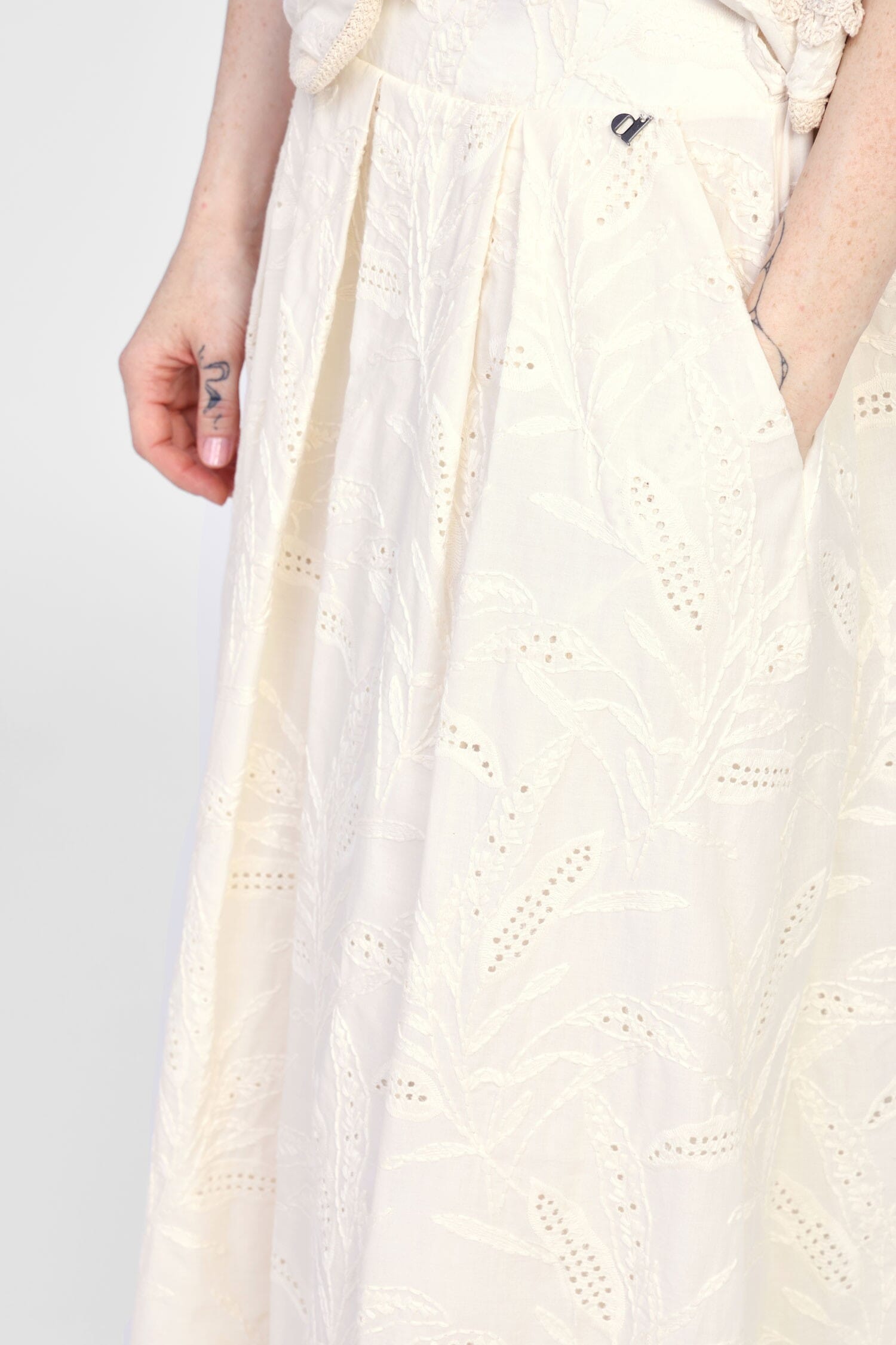 Gonna Svasata Con Dettaglio Pizzo Dixie