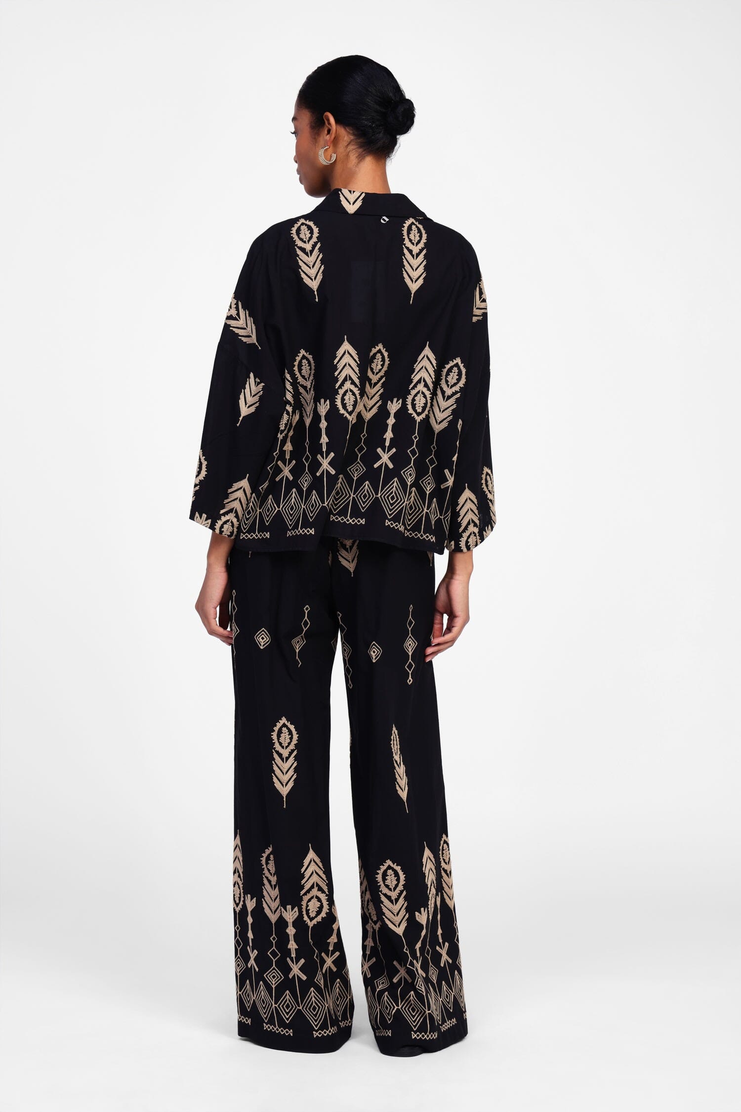 Pantalon large brodé avec détails Dixie