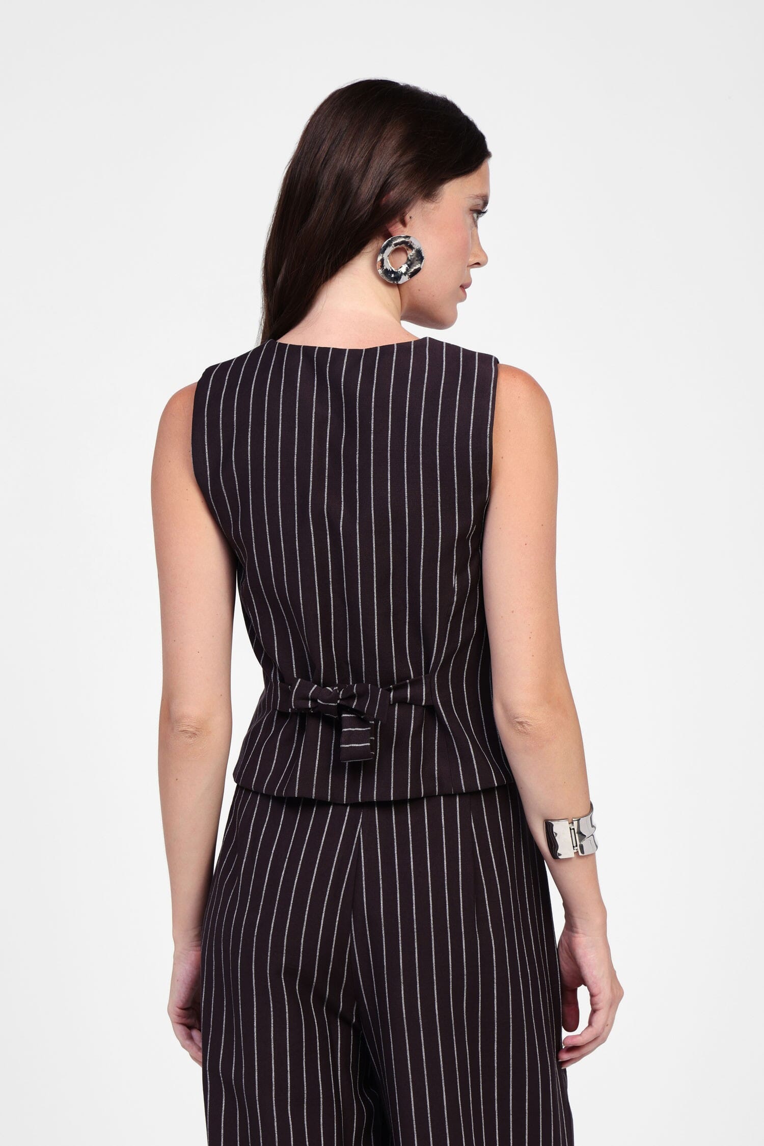 Gilet Con Bottoni E Righe Sottili Dixie