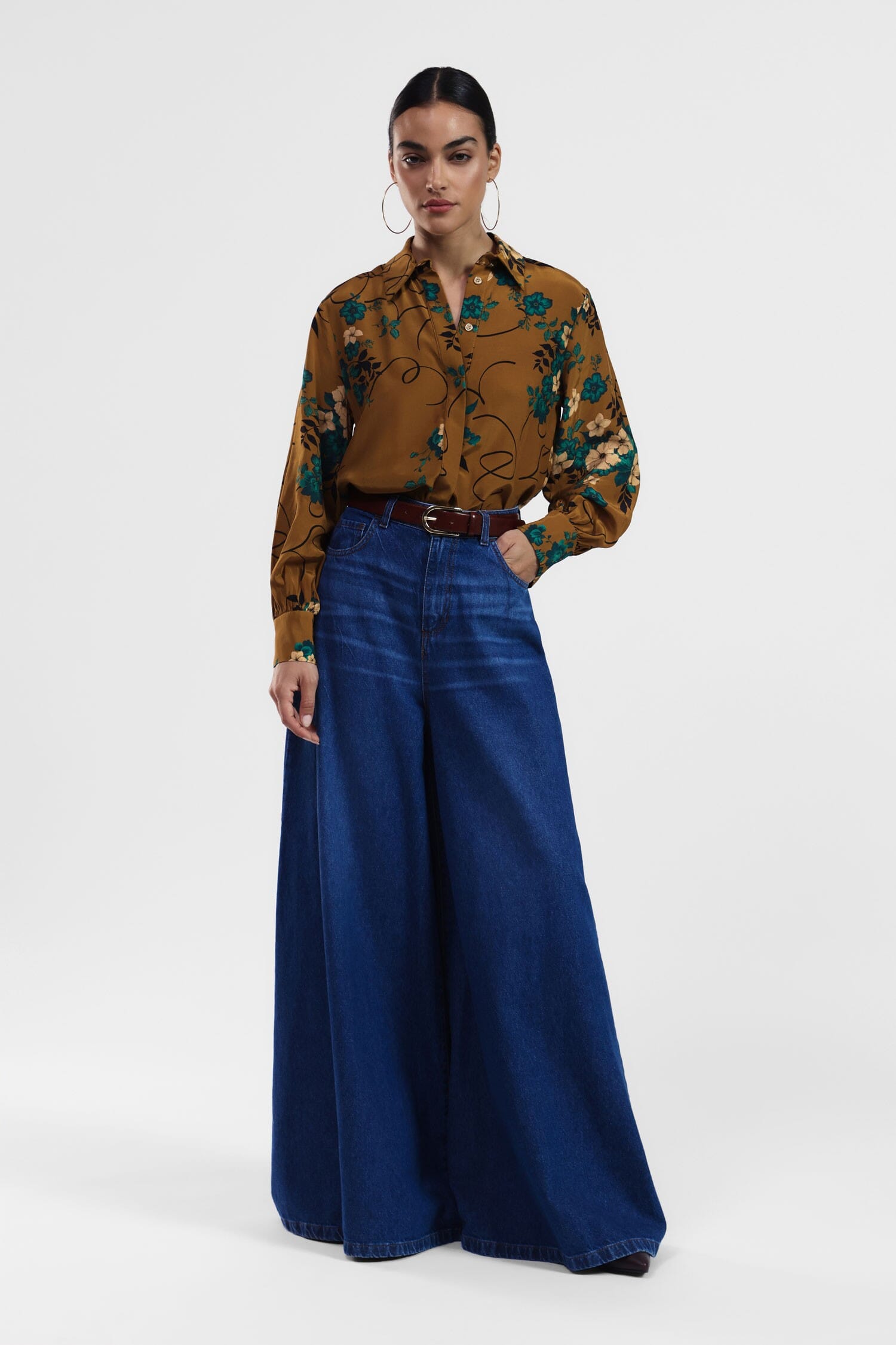 Jeans A Gamba Larga Con Vita Alta Dixie