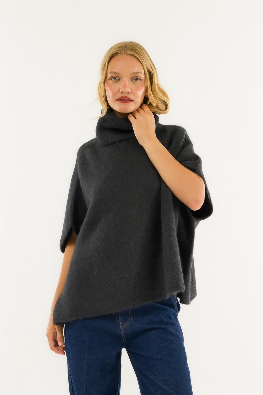 Kontatto - Pull avec col en forme de beigne