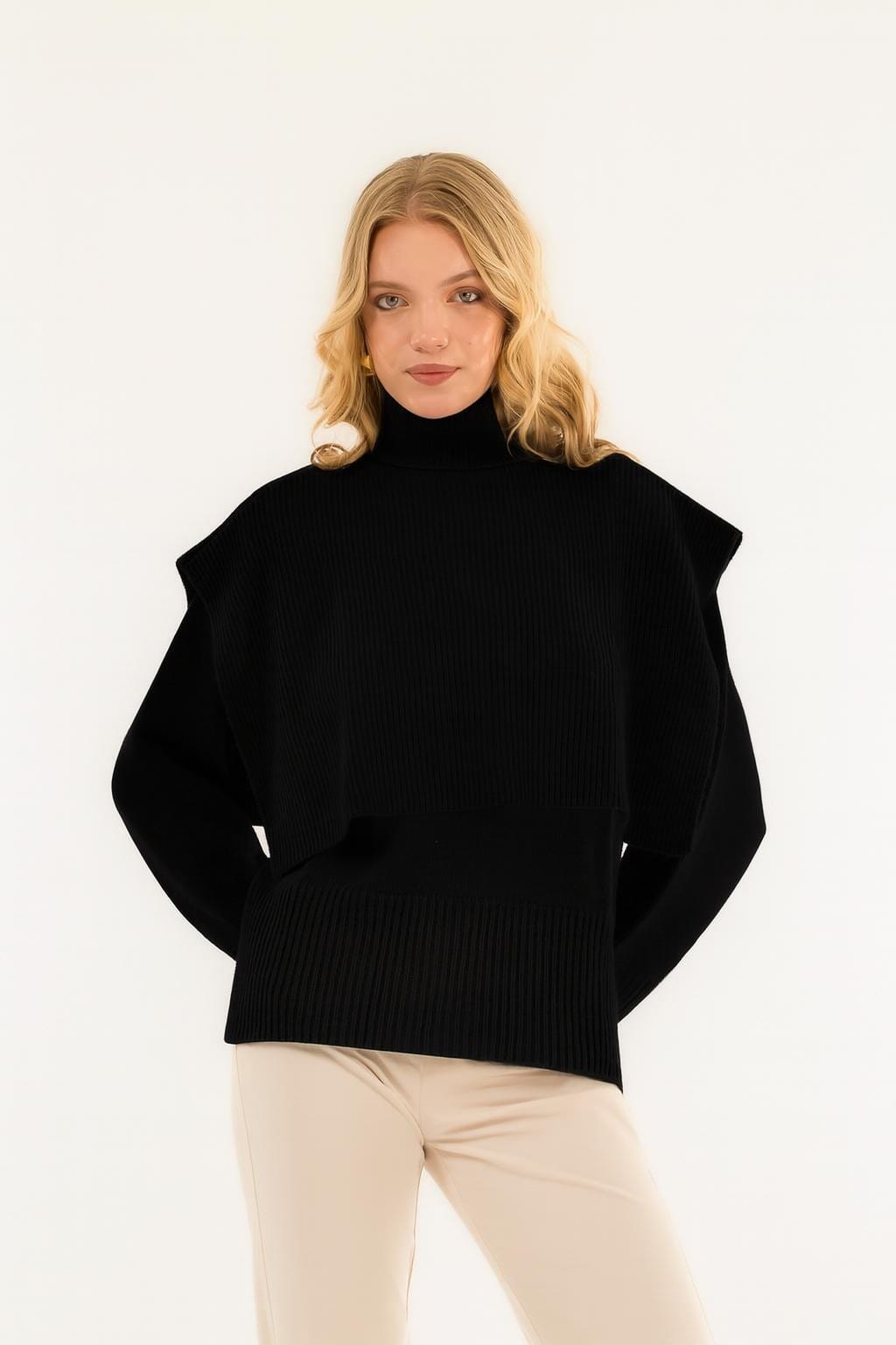 Set Maglia Girocollo E Cappa Kontatto