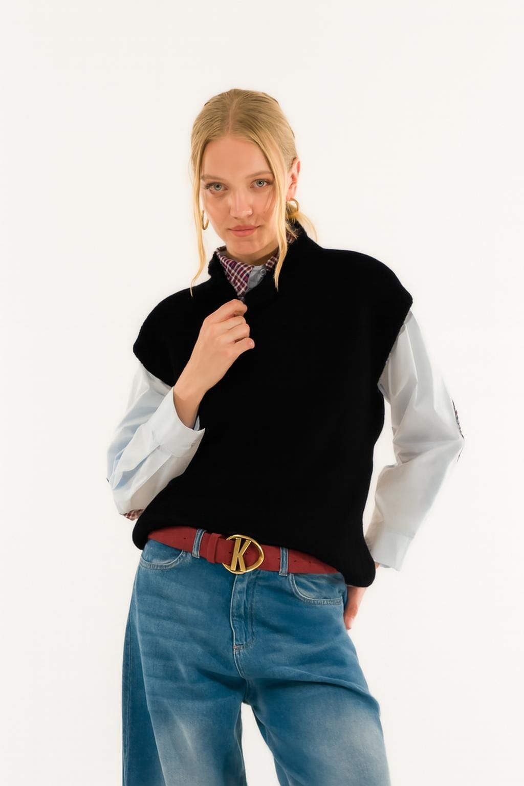 Kontatto sans manches à col cratère