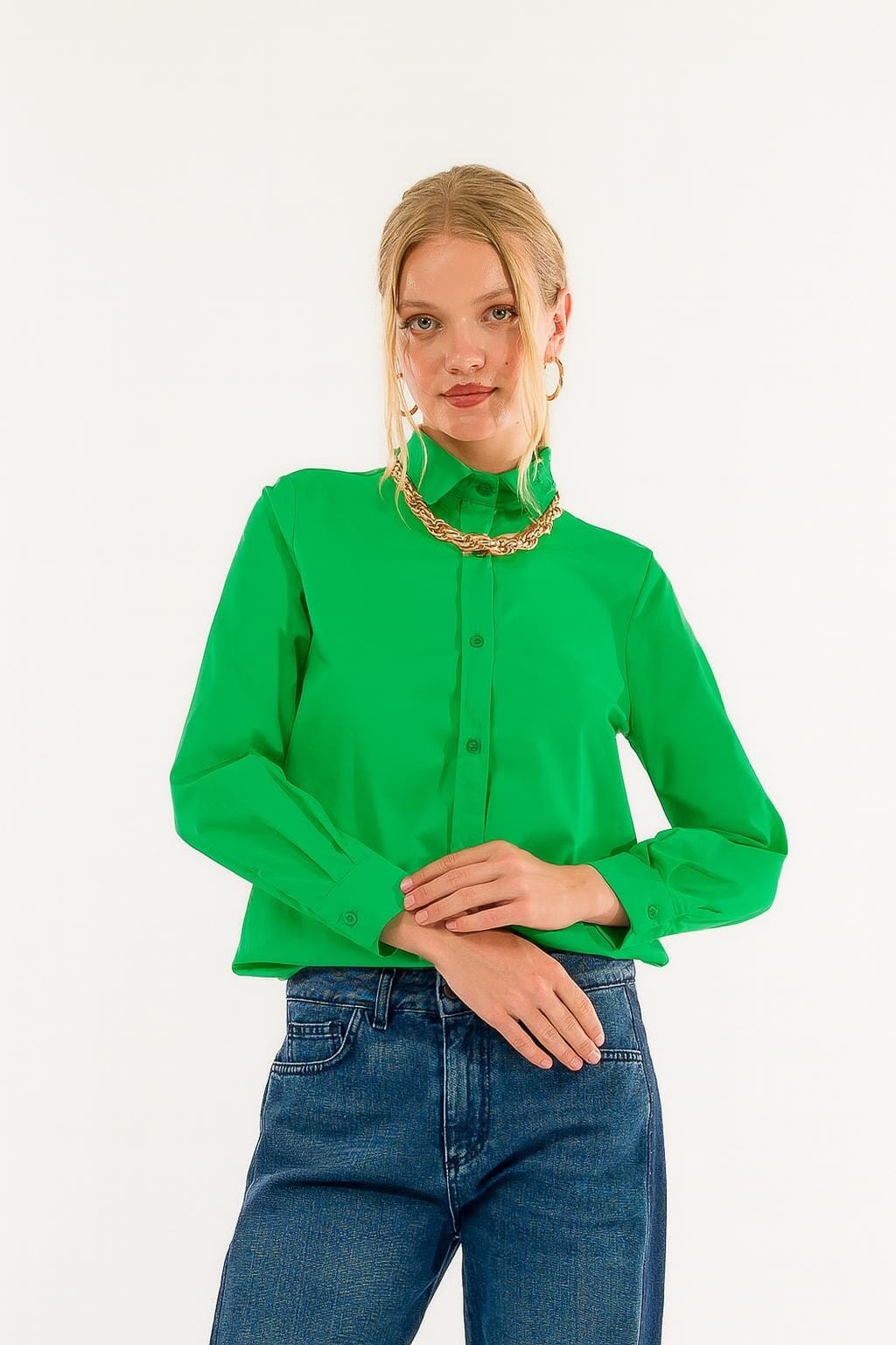 Chemise à col brodé Kontatto