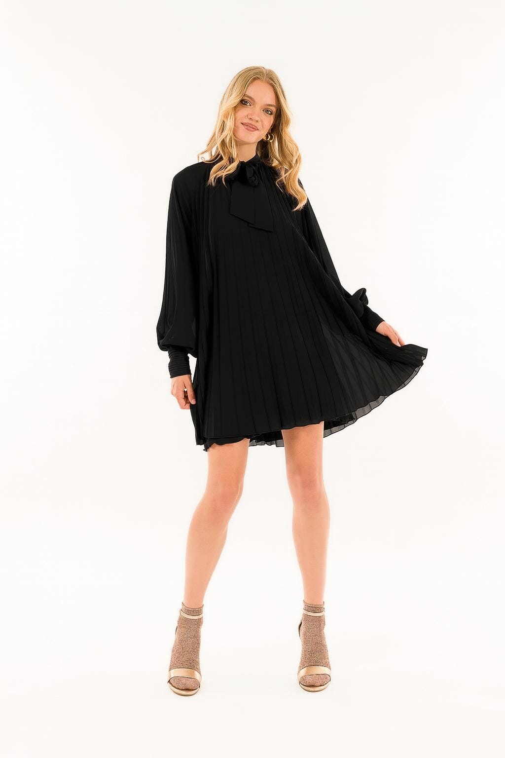 Kontatto Plisse Short Dress