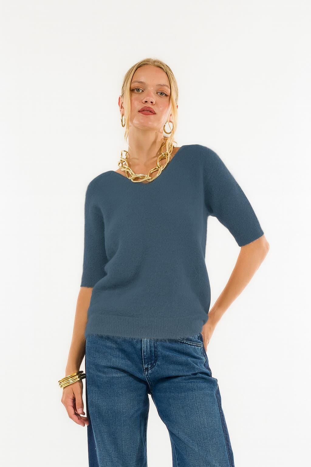 Kontatto Short Sleeve V-neck