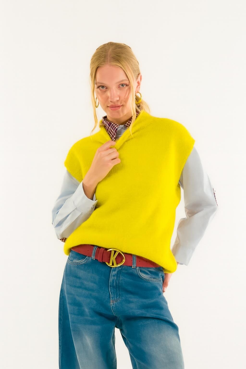 Kontatto sans manches à col cratère