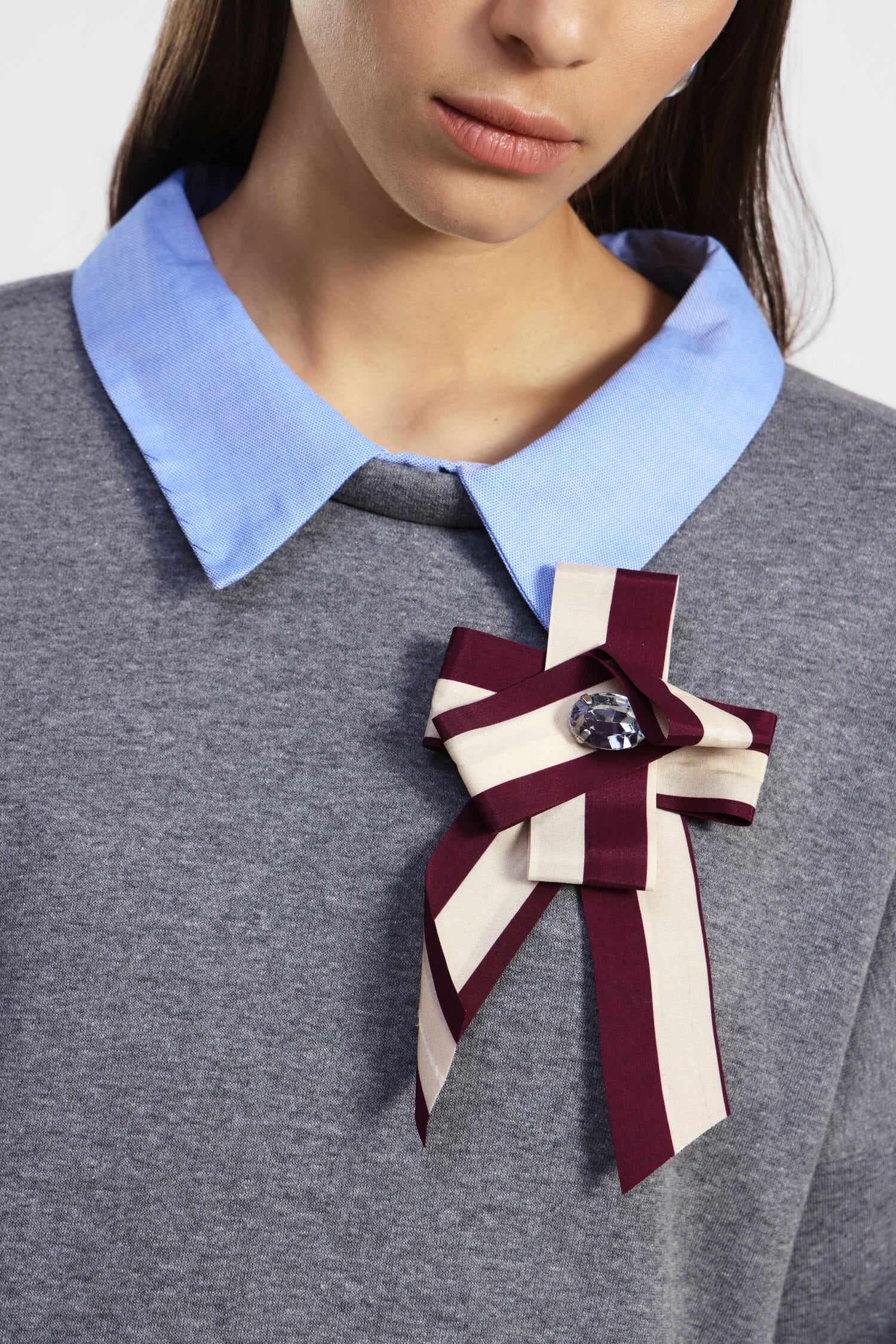 Hoodless Sweatshirt With Polo Collar And Jewel Bow Dixie