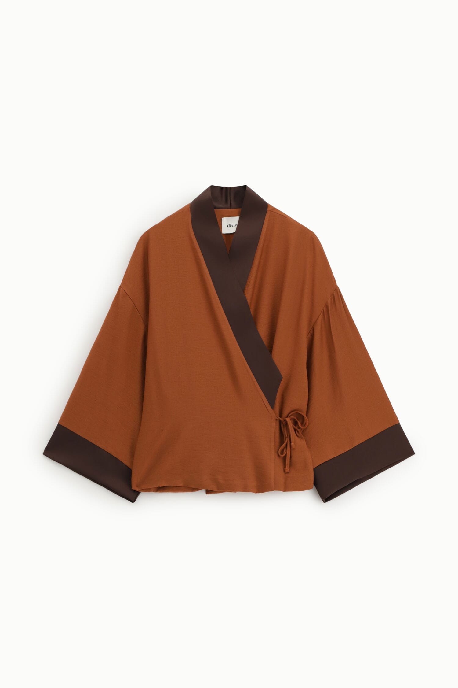 Manteau court avec coupe kimono et détails contrastés Dixie