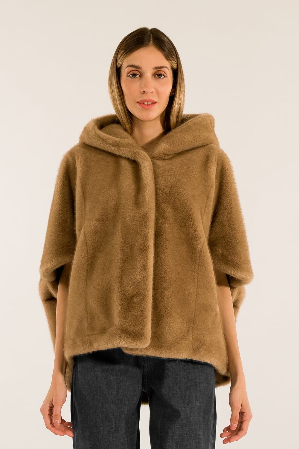 Mantella Pelliccia Kontatto