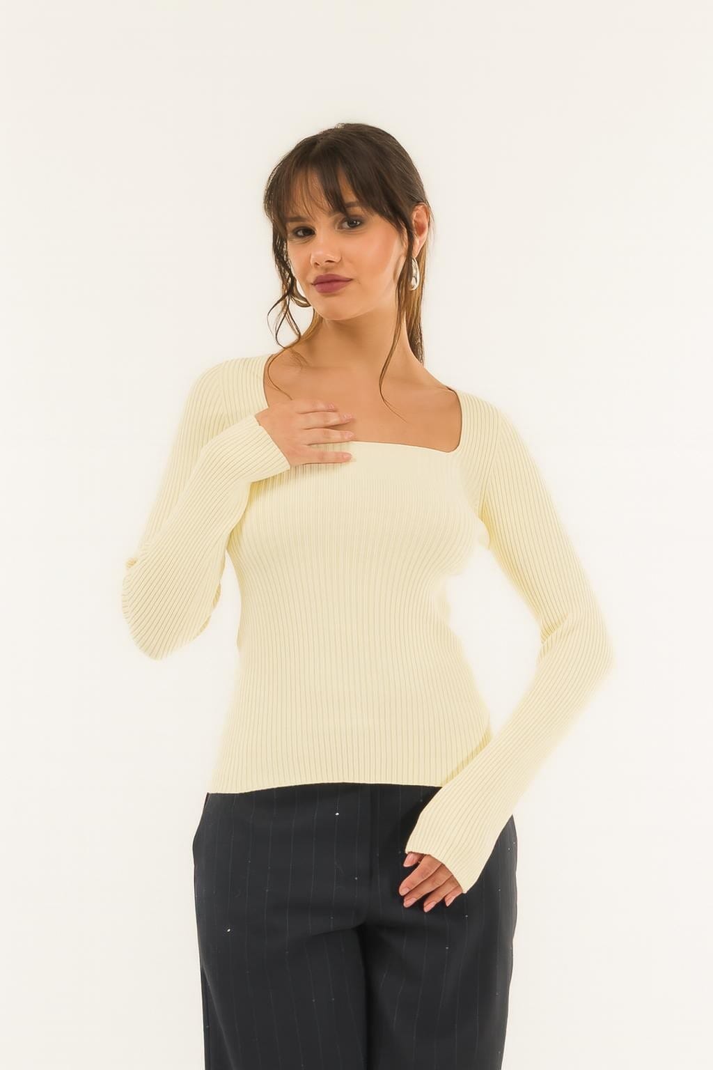 Kontatto Square Neck Jumper