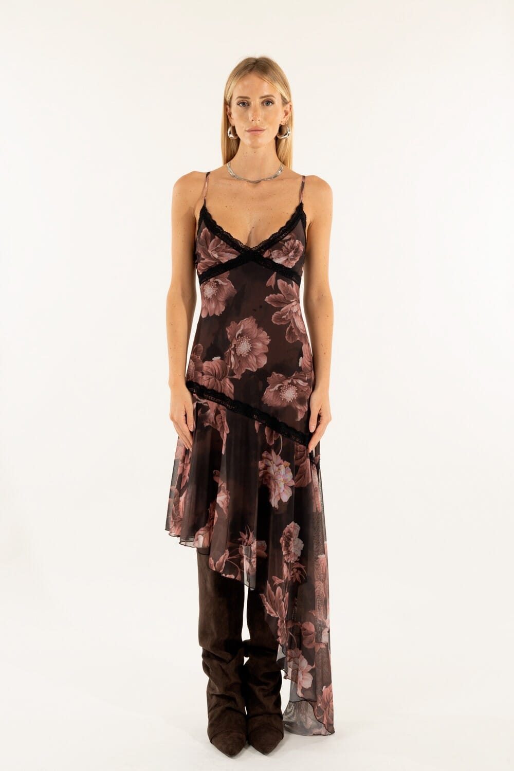 Abito Asimmetrico Tulle E Pizzo Kontatto