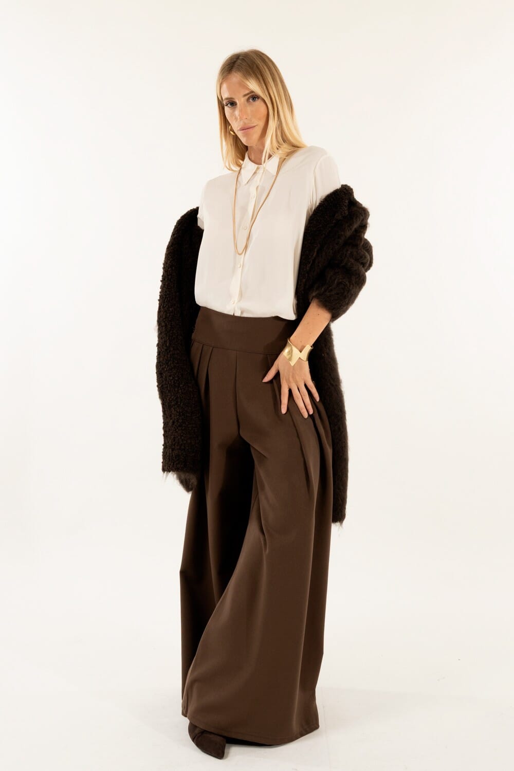 Pantalone Pieghe Bottoni Kontatto