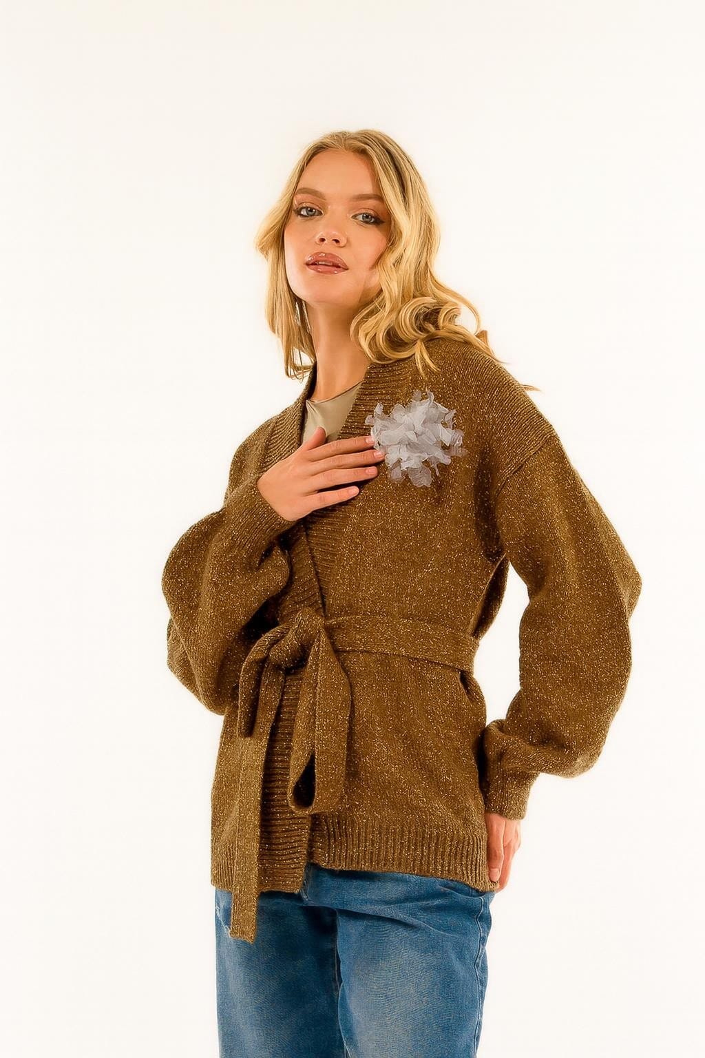 Cardigan With Belt And Brooch Kontatto