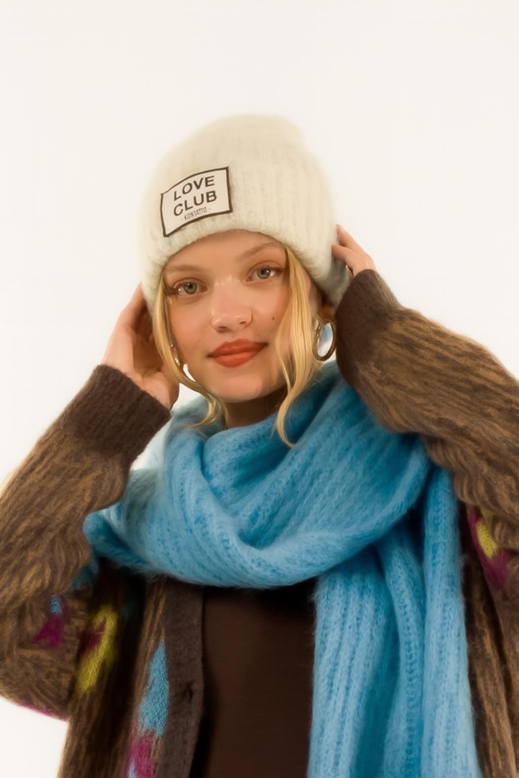 Cuffia Coste Etichetta Kontatto