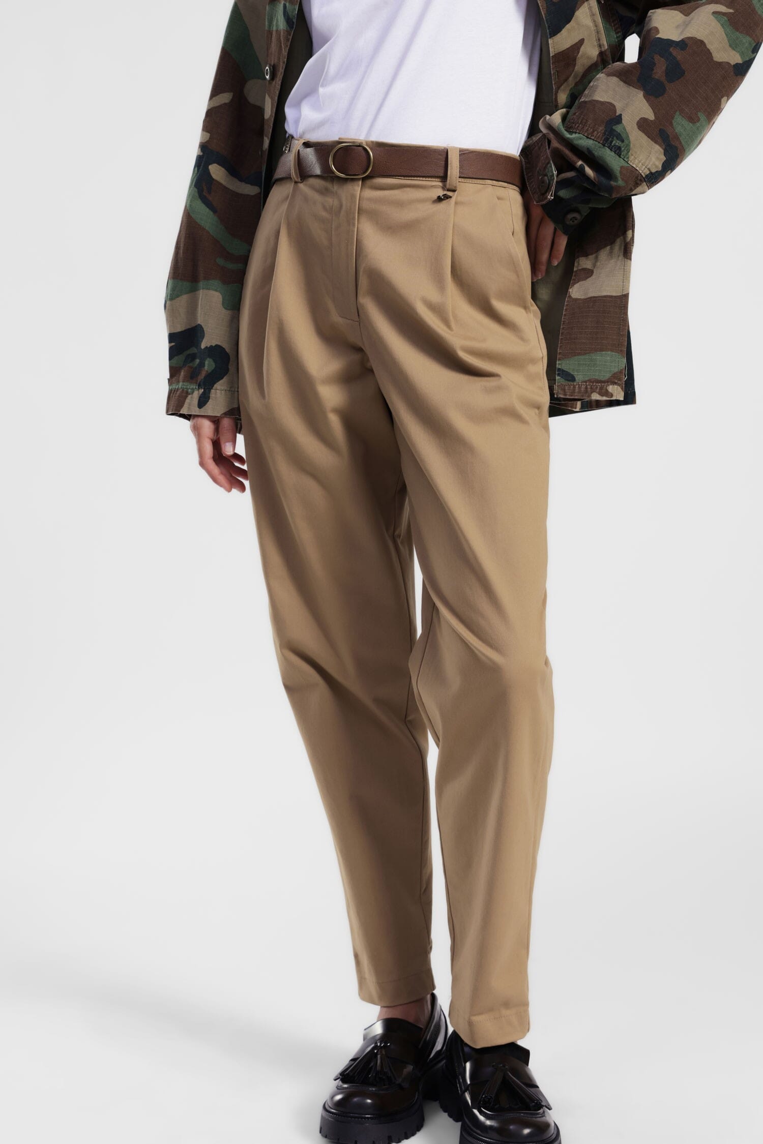 Trousers Chino Fit Con Cintura Decorativa E Risvolto Dixie