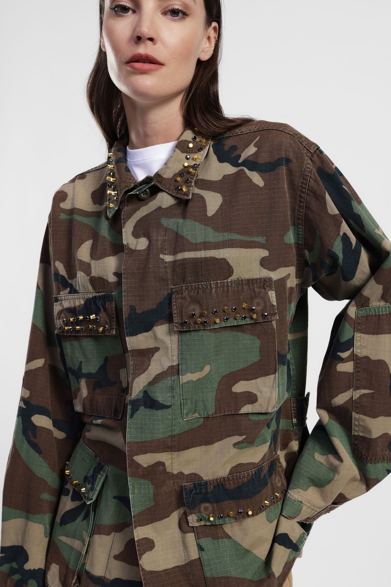 Veste de chemise avec motif camouflage et clous Dixie