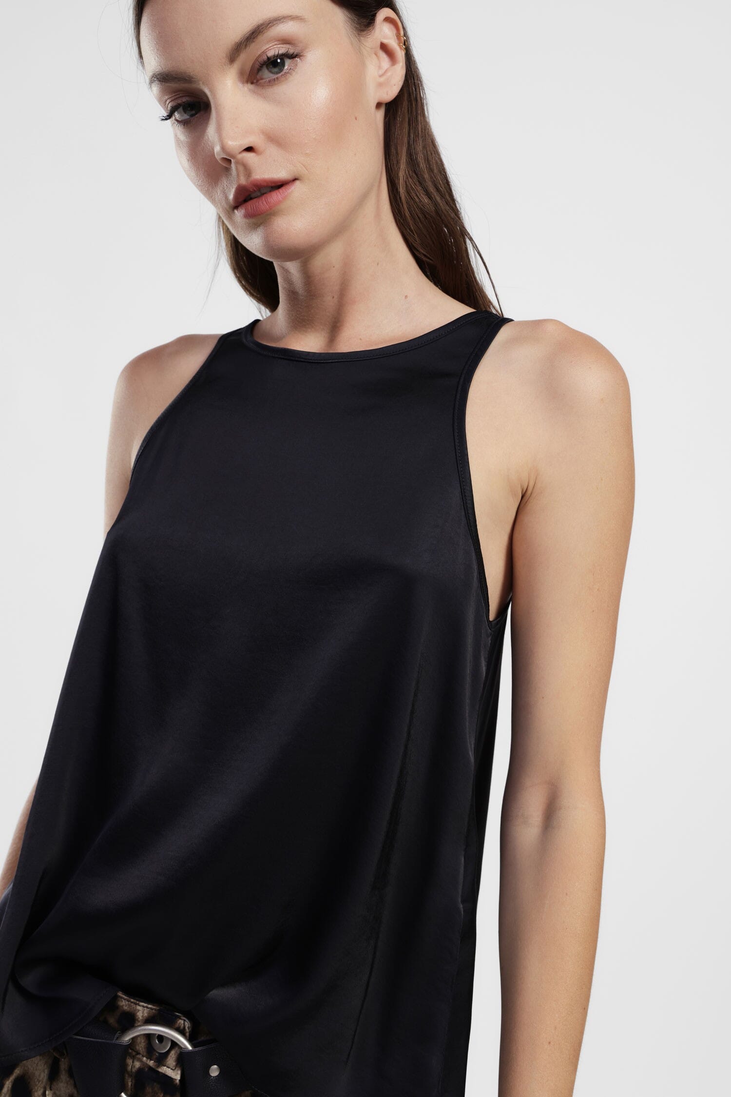 Top Cropped Scollo Arrotondato E Spalline Larghe Dixie