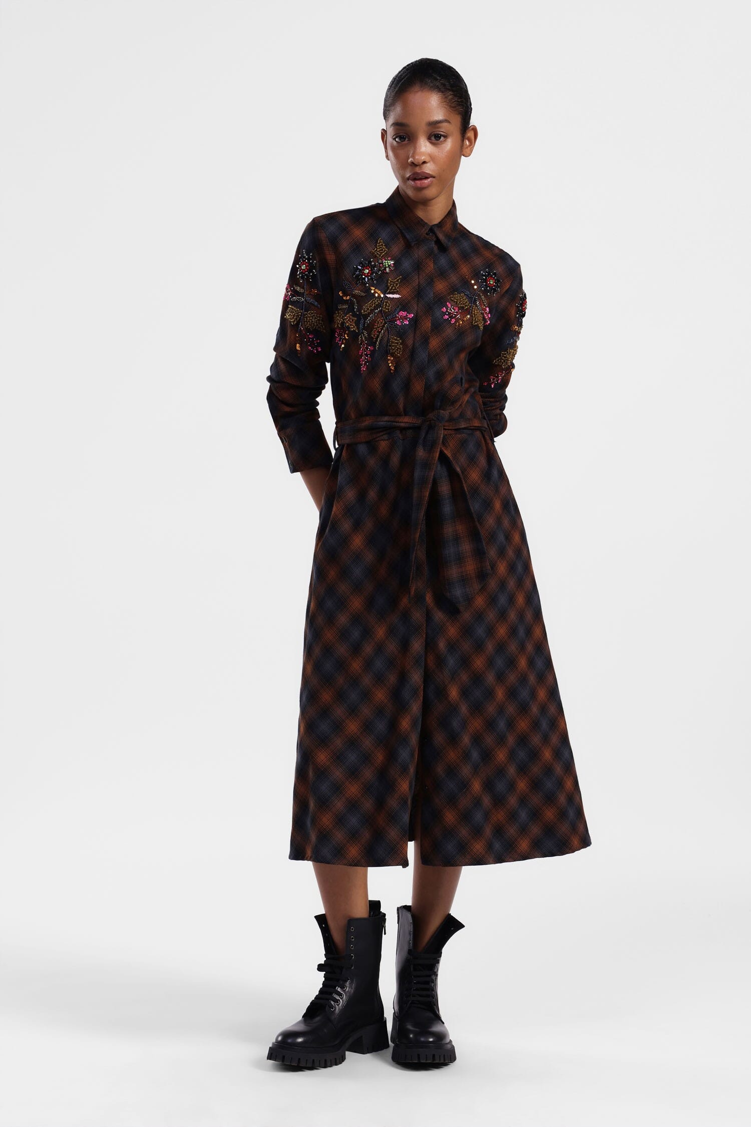 Abito A Quadri Con Ricami Floreali Dixie