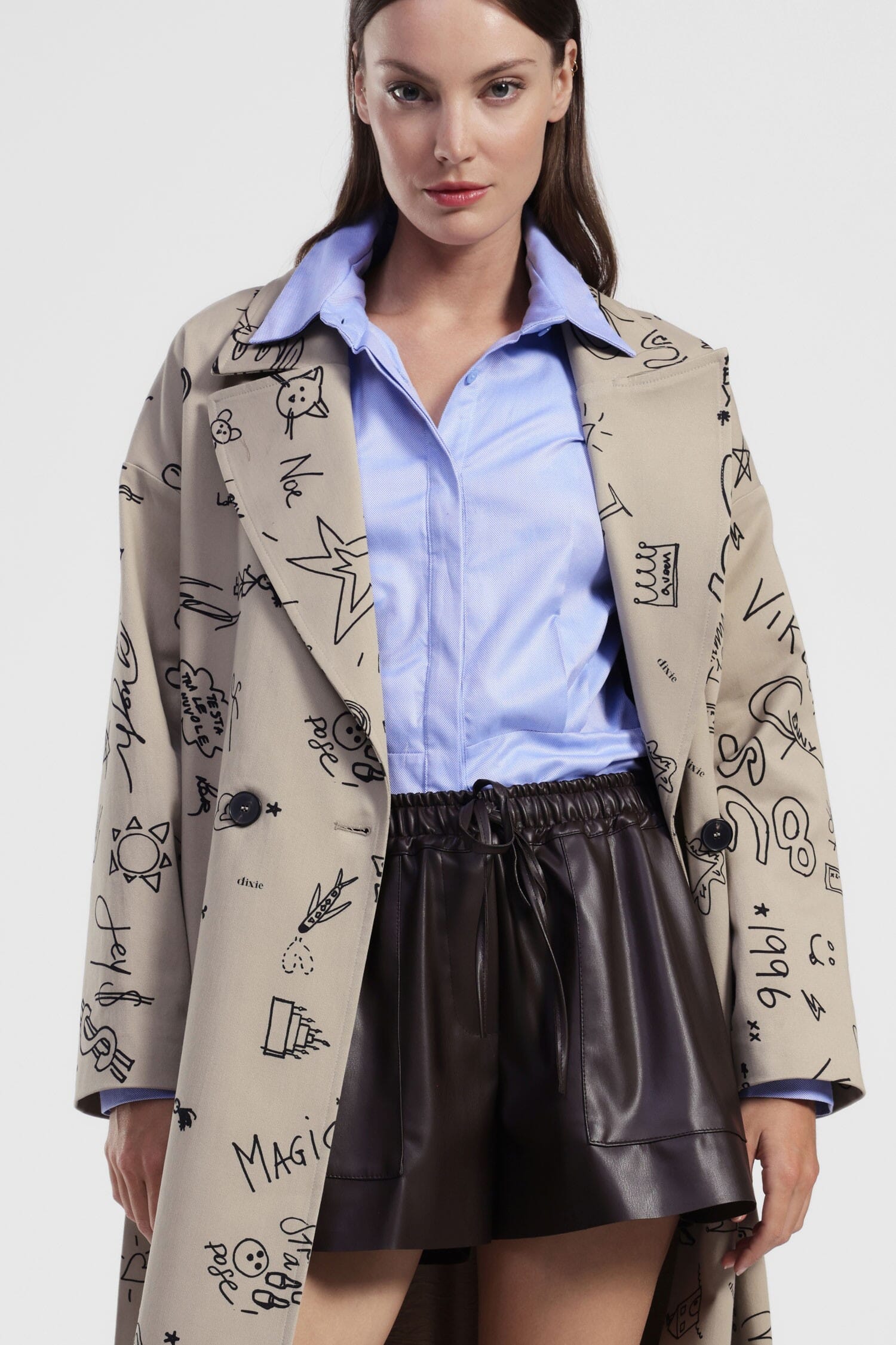 Short à taille élastiquée avec cordon de serrage ajustable Dixie