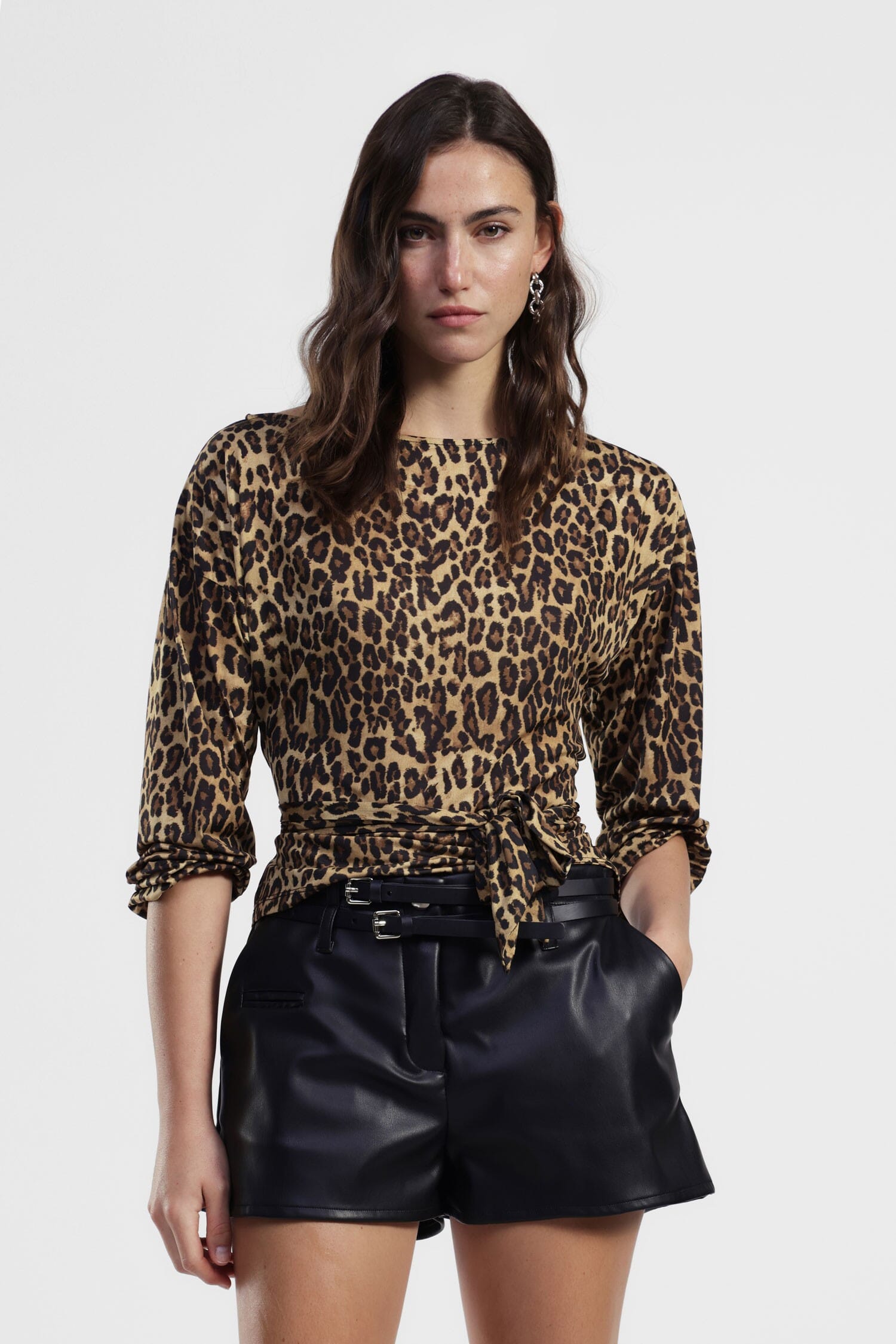 Top avec manches longues et ceinture à nœud imprimé animal Dixie