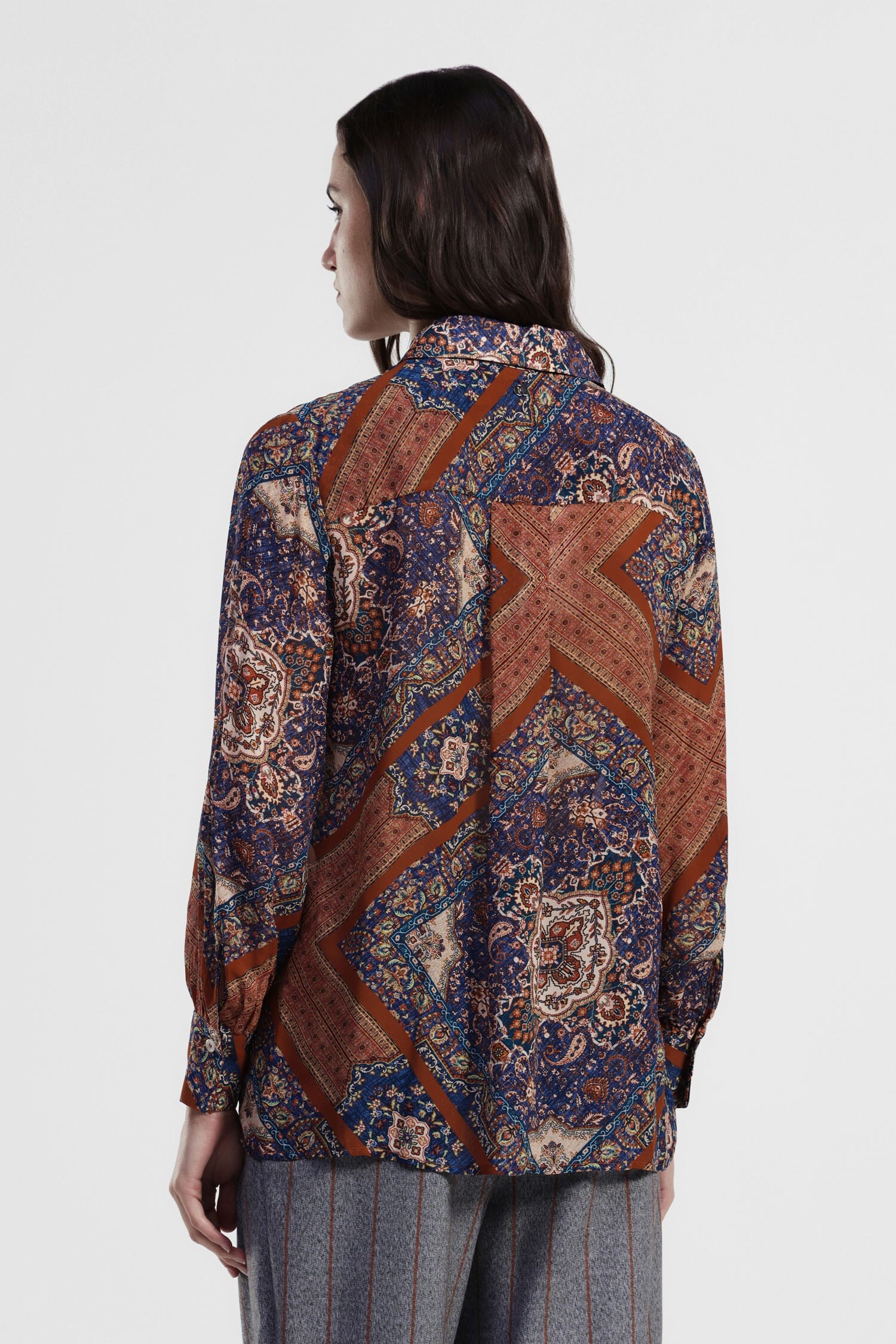 Chemise à motifs géométriques avec boutons sur le devant Dixie