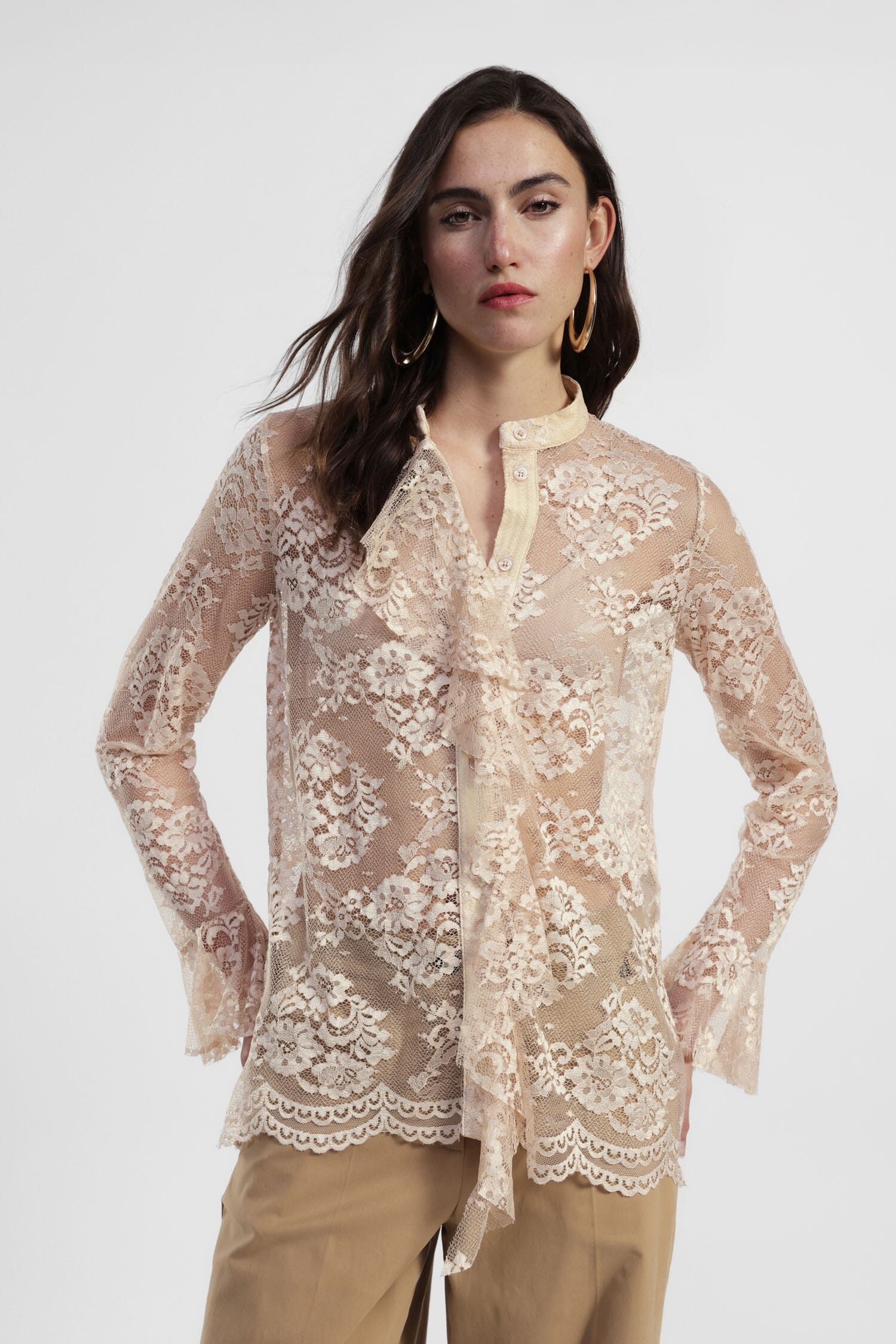 Chemise en dentelle avec col coréen et manches longues Dixie