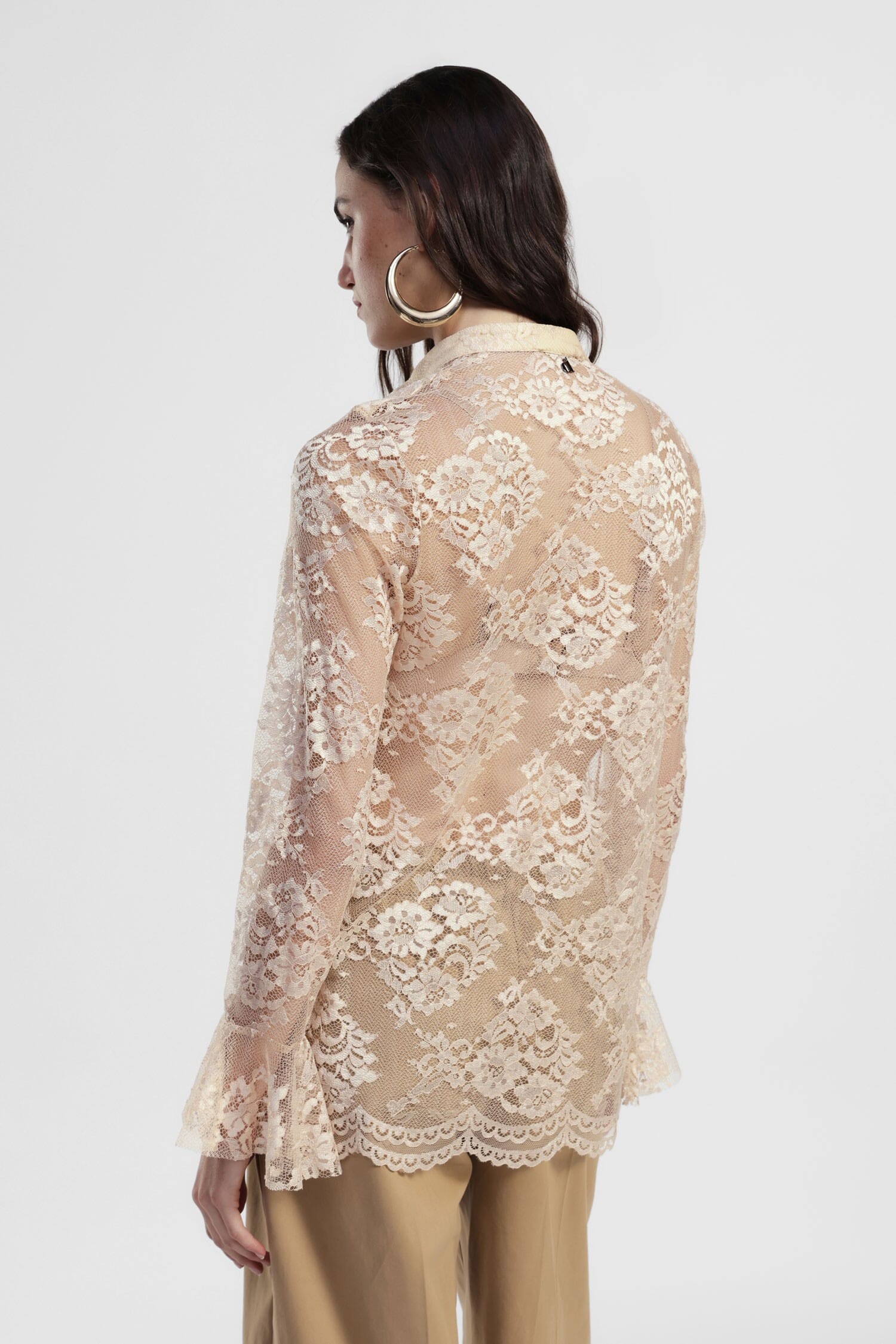 Chemise en dentelle avec col coréen et manches longues Dixie