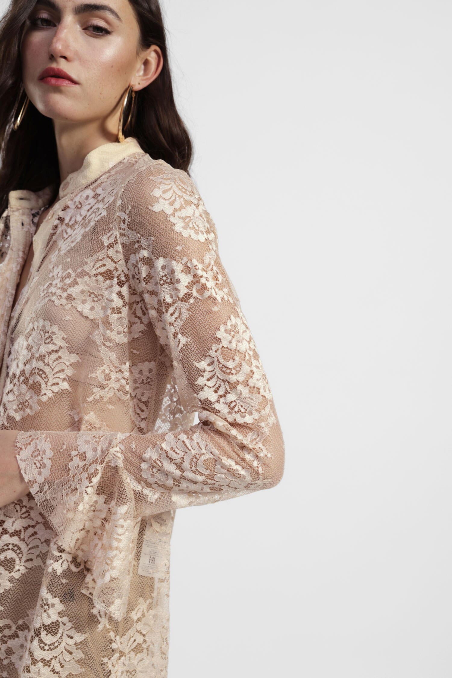 Chemise en dentelle avec col coréen et manches longues Dixie