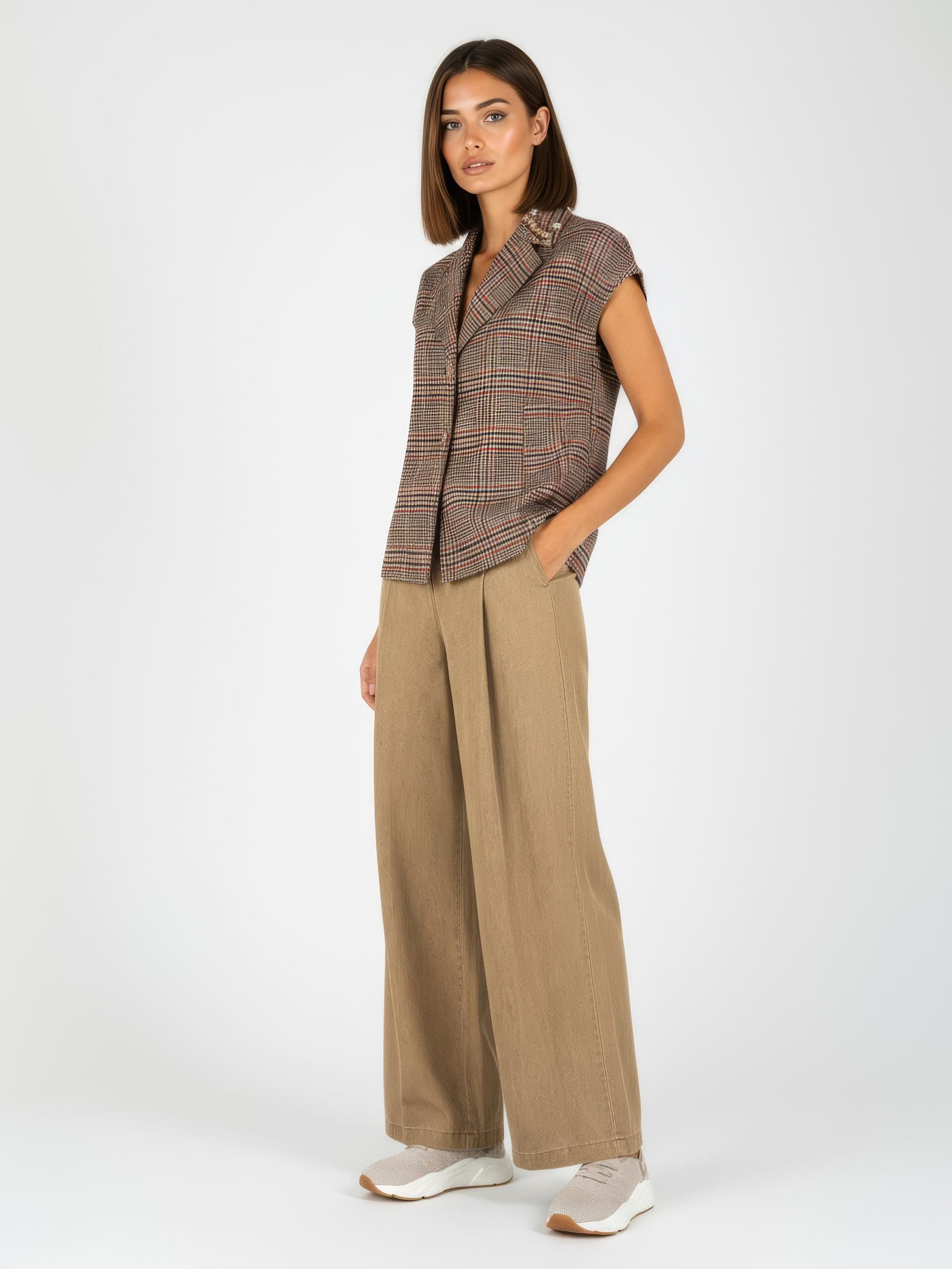 Cappotto Smanicato Over Con Tasche A Taglio Rinascimento