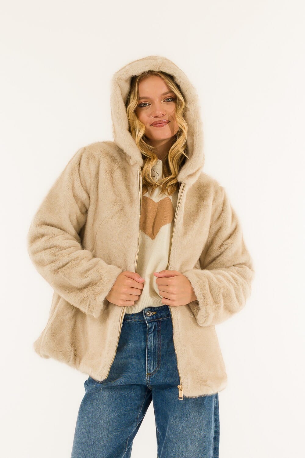 Pelliccia Cappuccio Kontatto