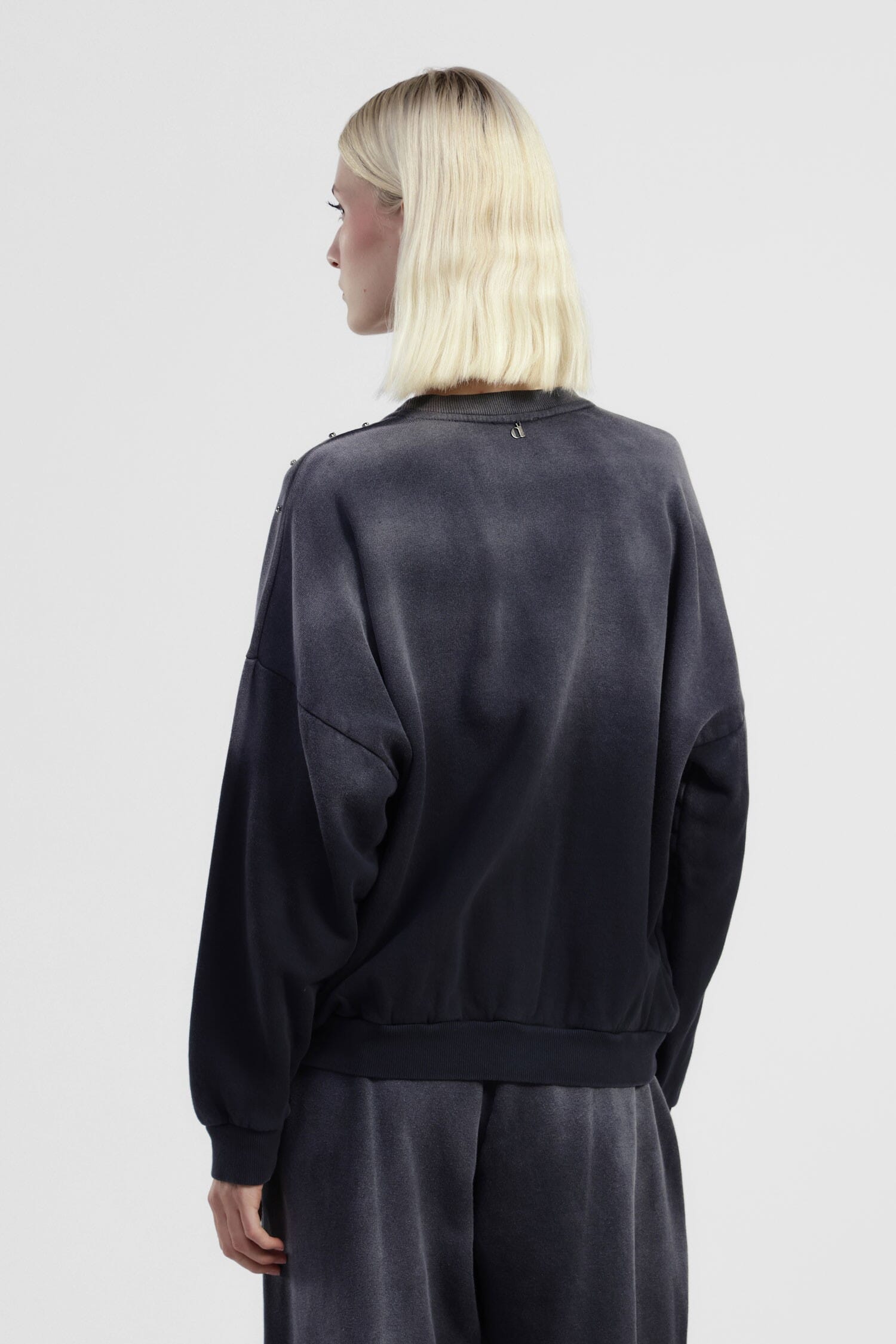 Sweatshirt à col ras du cou avec applications décoratives Dixie