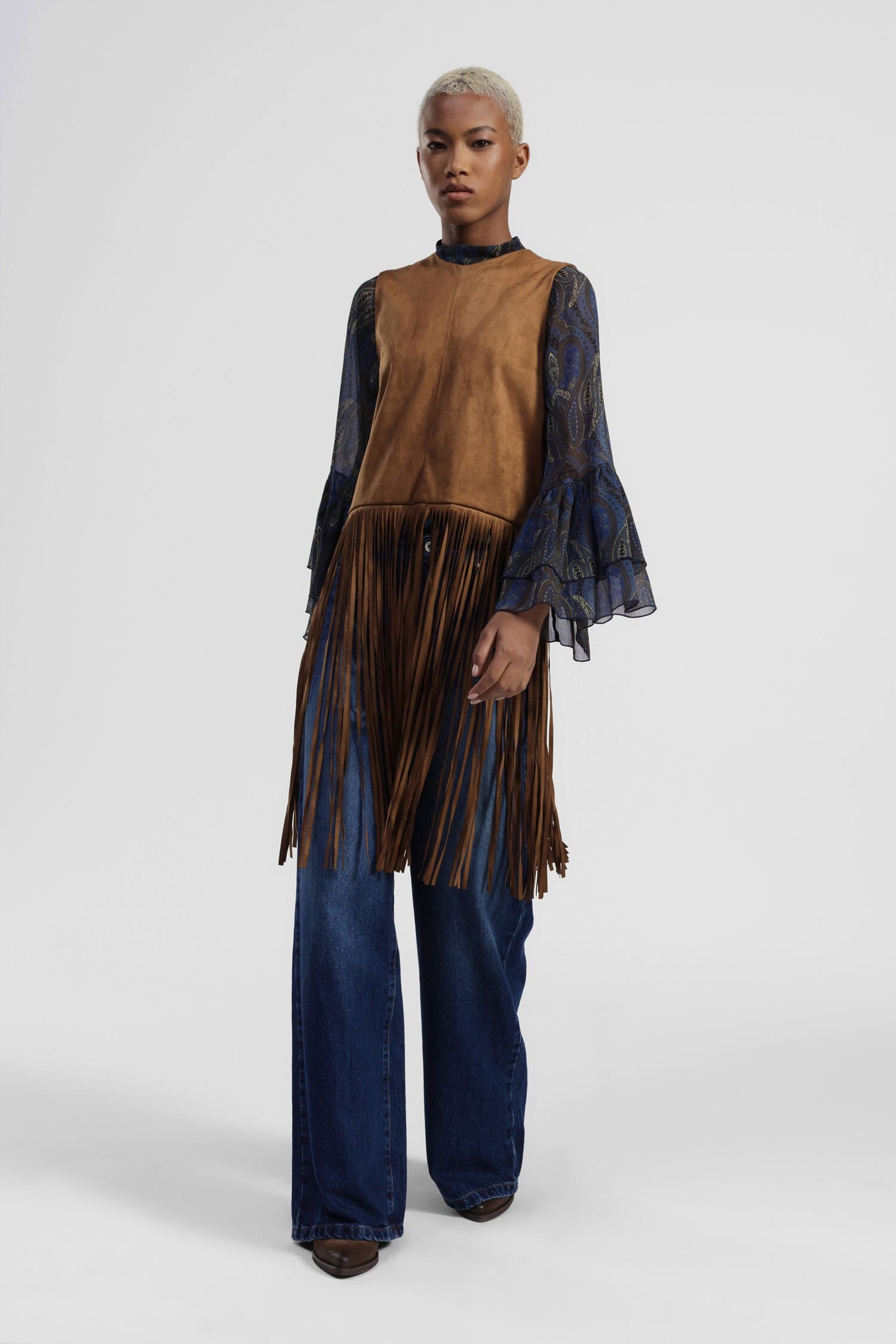 Gilet sans manches à longues franges décoratives Dixie