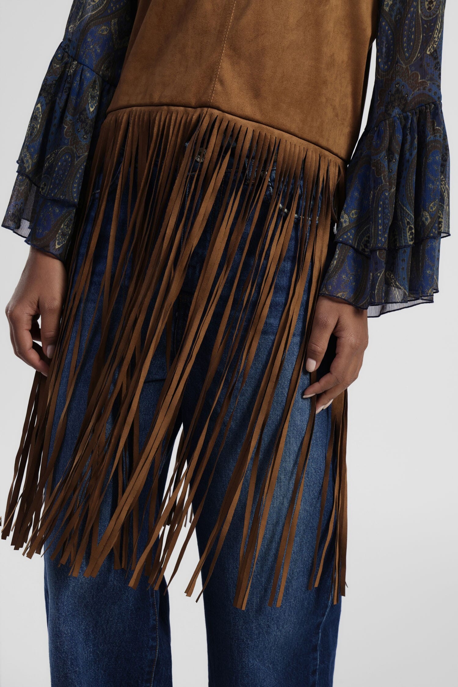 Gilet sans manches à longues franges décoratives Dixie