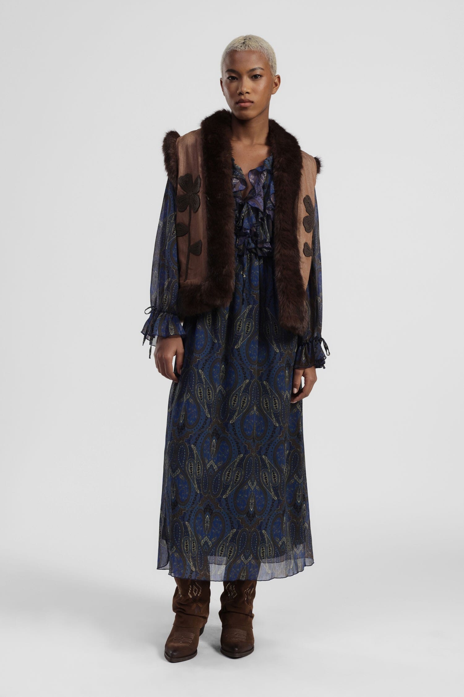 Abito Lungo Stampa Paisley Volant Scollo V Dixie