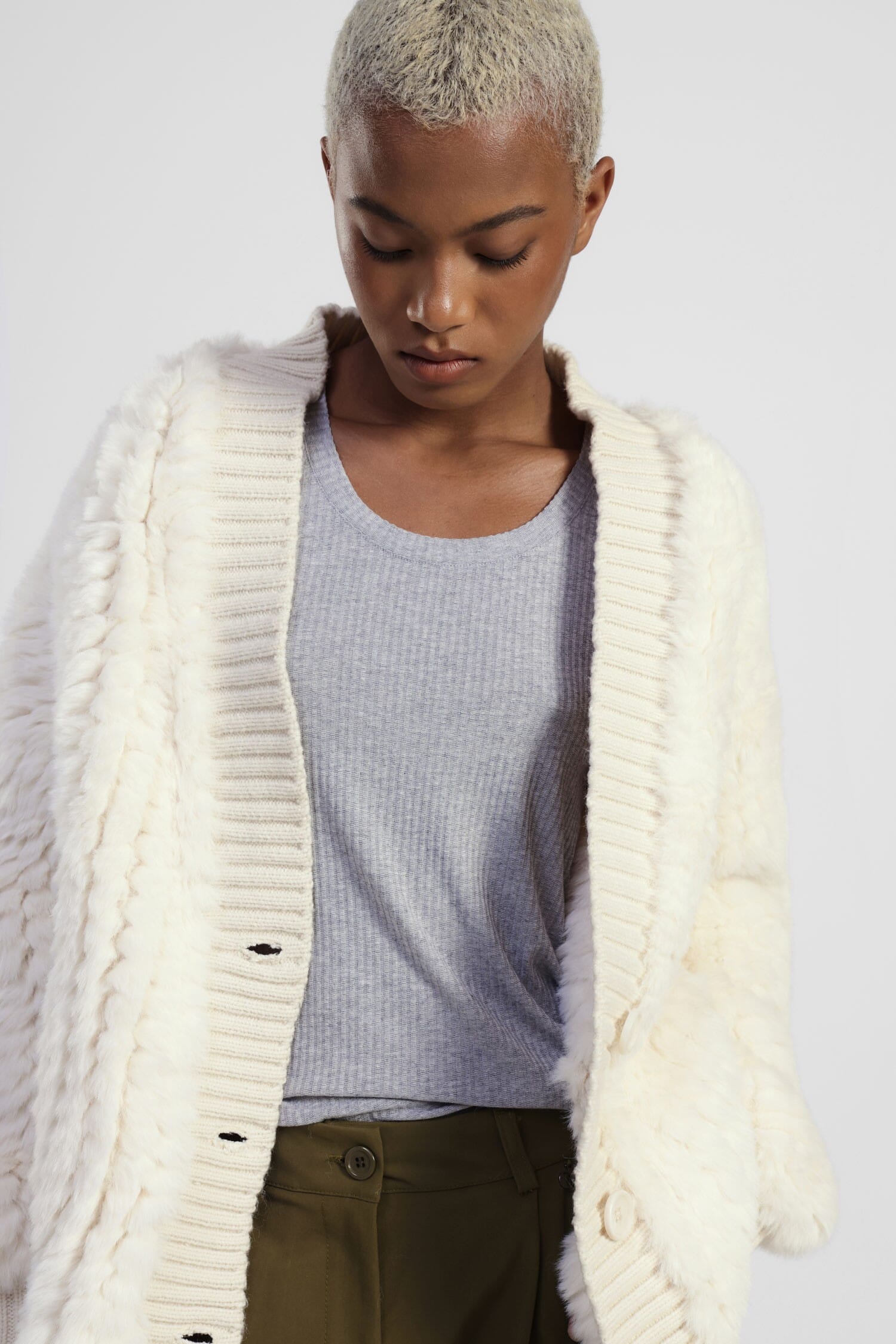 Ecofur Corta Con Bottoni E Profili A Costine Dixie