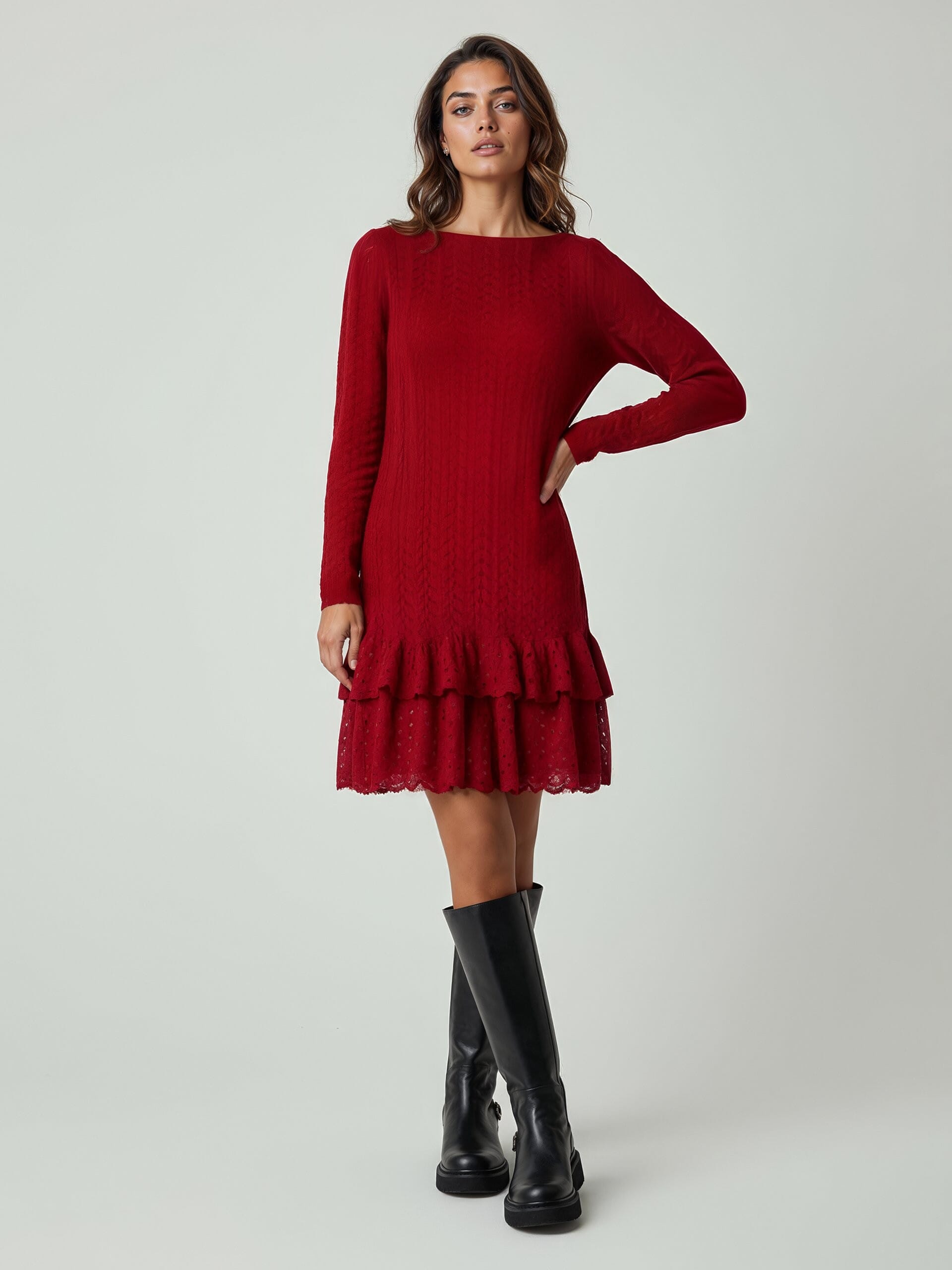 Abito Corto In Maglia Intrecciata E Traforata Con Balze