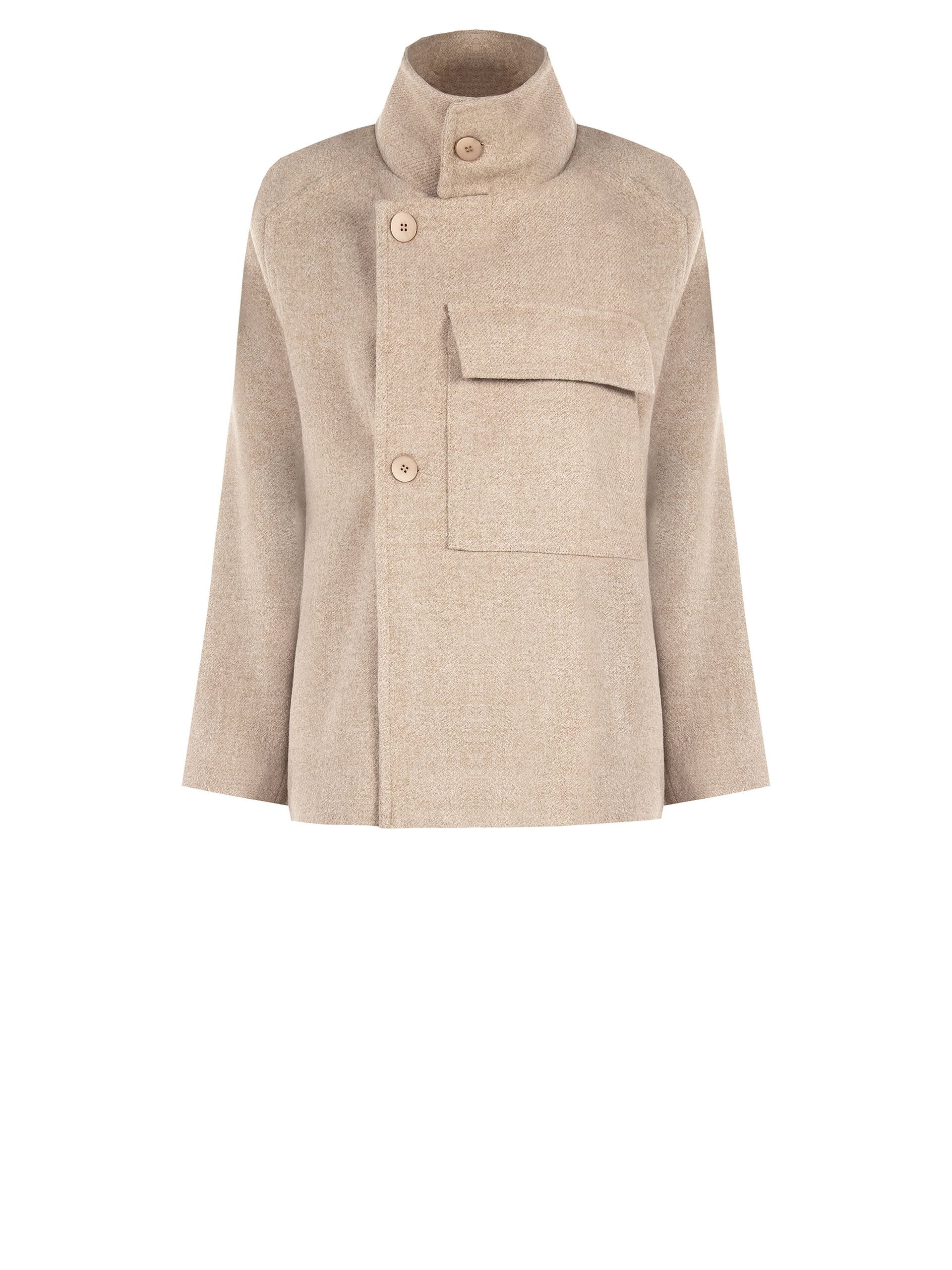 Cappotto Corto Con Tascone Sul Davanti Rinascimento