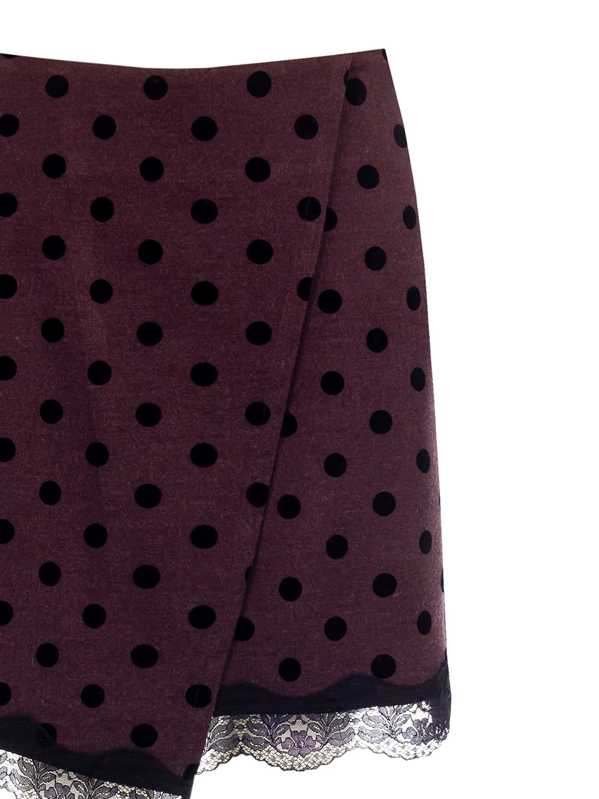 Minigonna Asimmetrica A Pois Floccati Con Pizzo Rinascimento