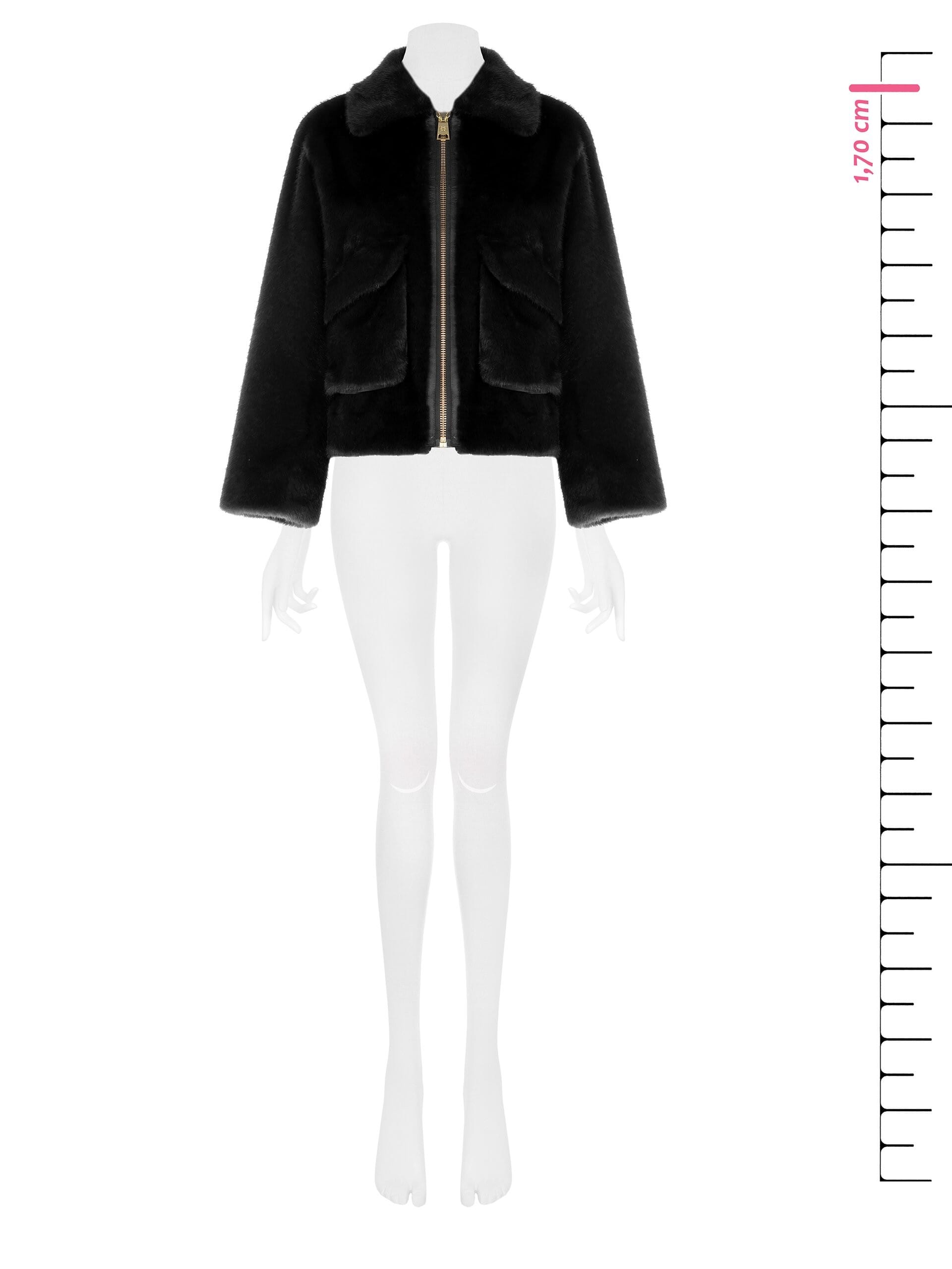 Cappotto Corto In Pelliccia Sintetica Con Maxi Tasche Rinascimento