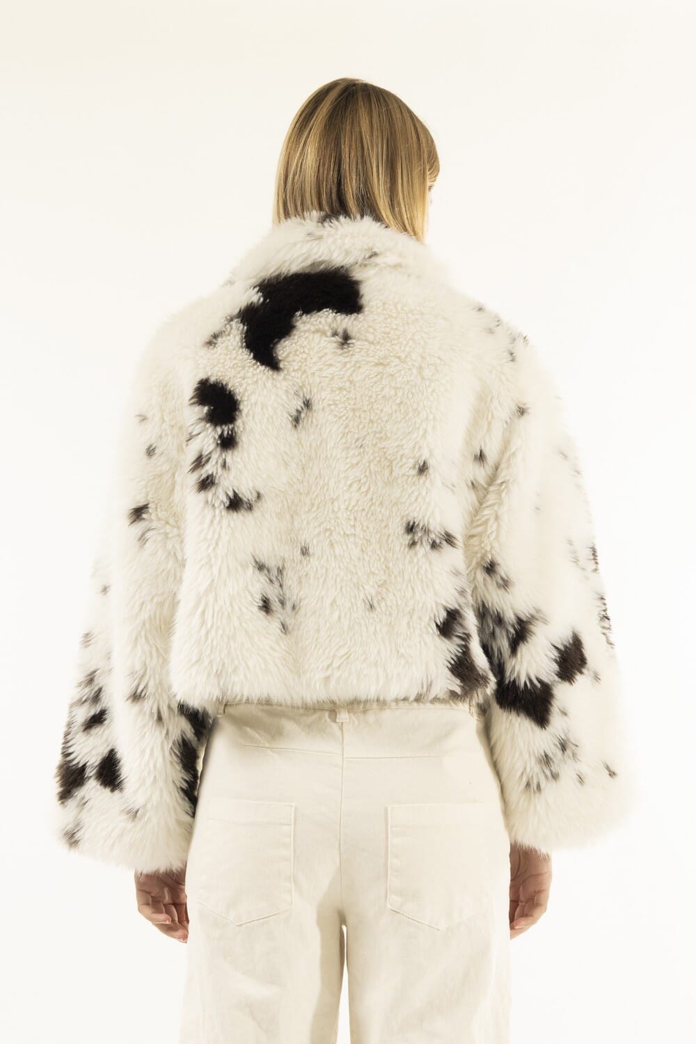 Pellicciotto Cropped Mucca Kontatto