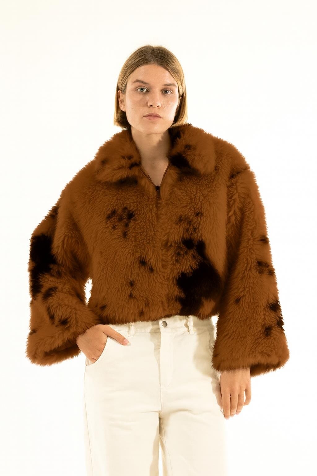 Pellicciotto Cropped Mucca Kontatto