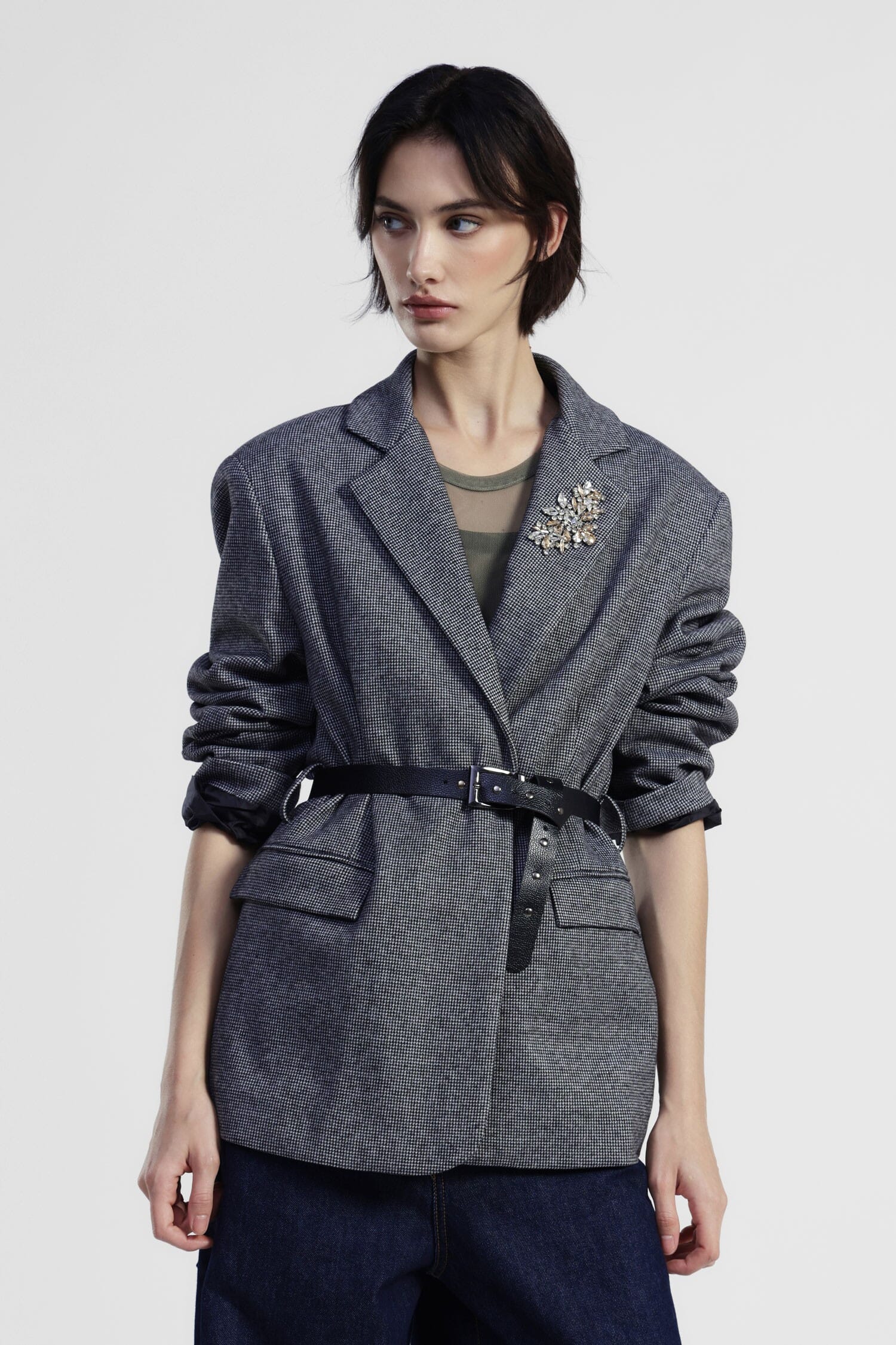 Blazer Stampato Con Cintura E Spilla Gioiello Dixie