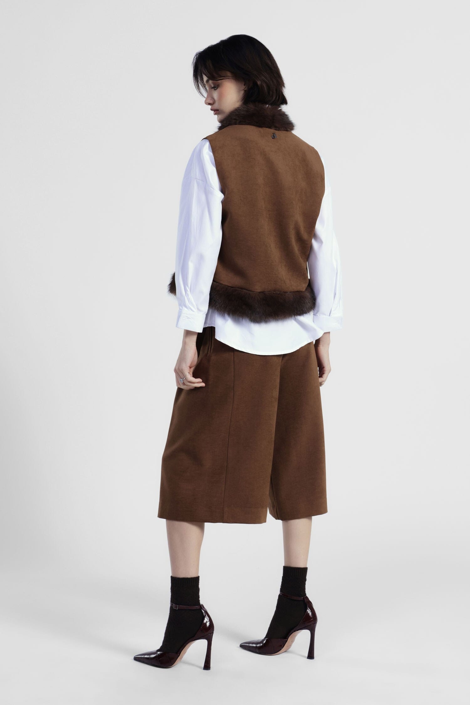 Wide Palace Trousers With Pleats And Side Pockets Dixie