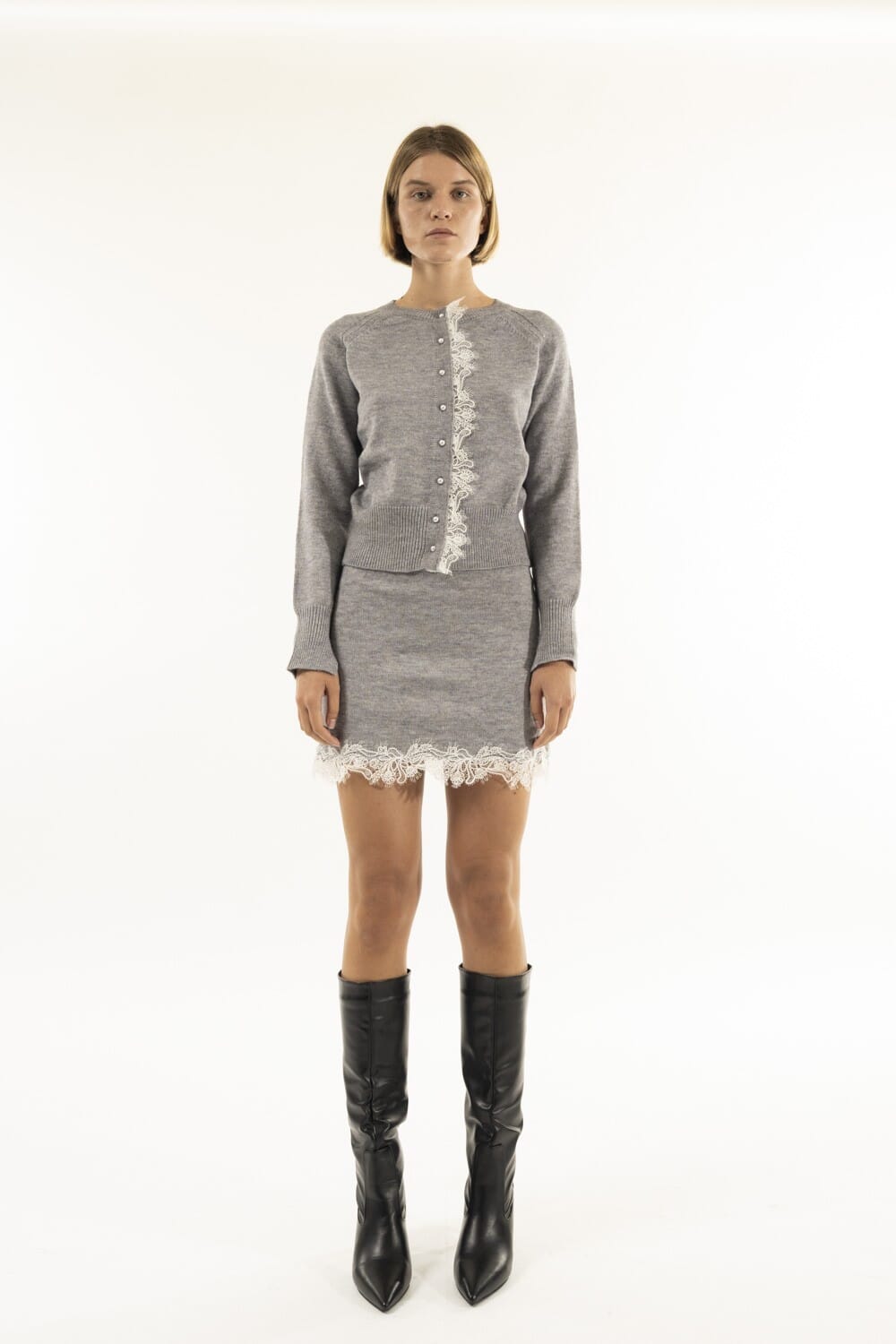 Set Cardigan E Gonna Con Pizzo Kontatto