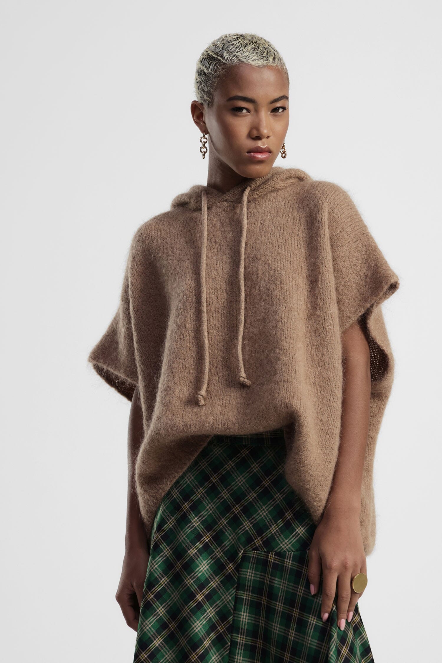 Cappa Con Cappuccio E Coulisse Ampia E Corta Dixie