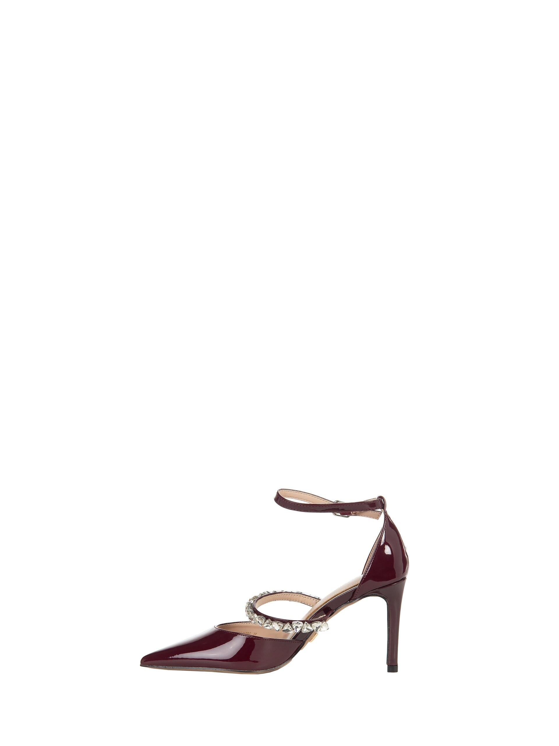 Décolleté In Vernice Con Cinturino Ricoperto Di Pietre Cabochon Rinascimento